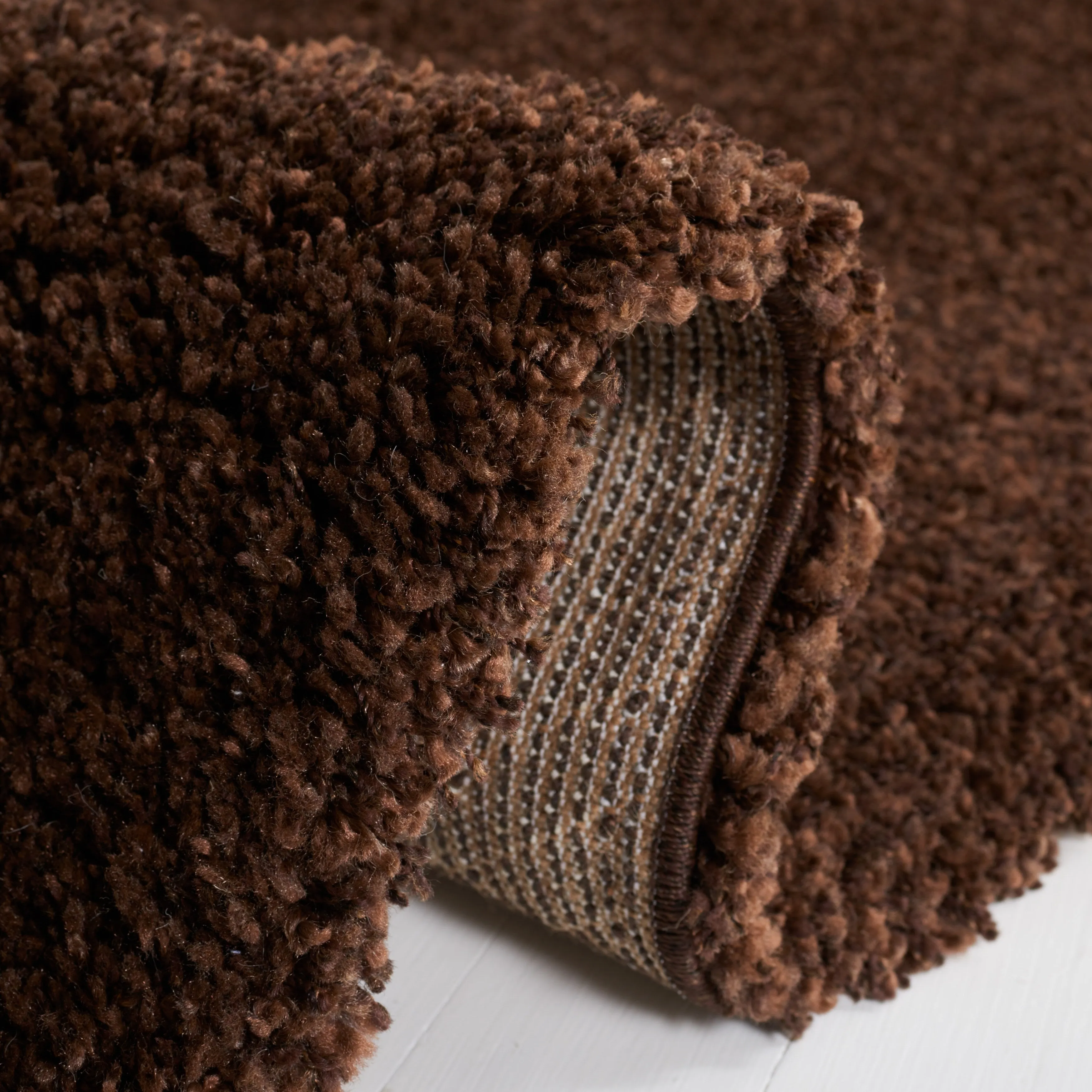 SAFAVIEH. Santa Monica Mahalia Shag 2-inch Thick Area Rug