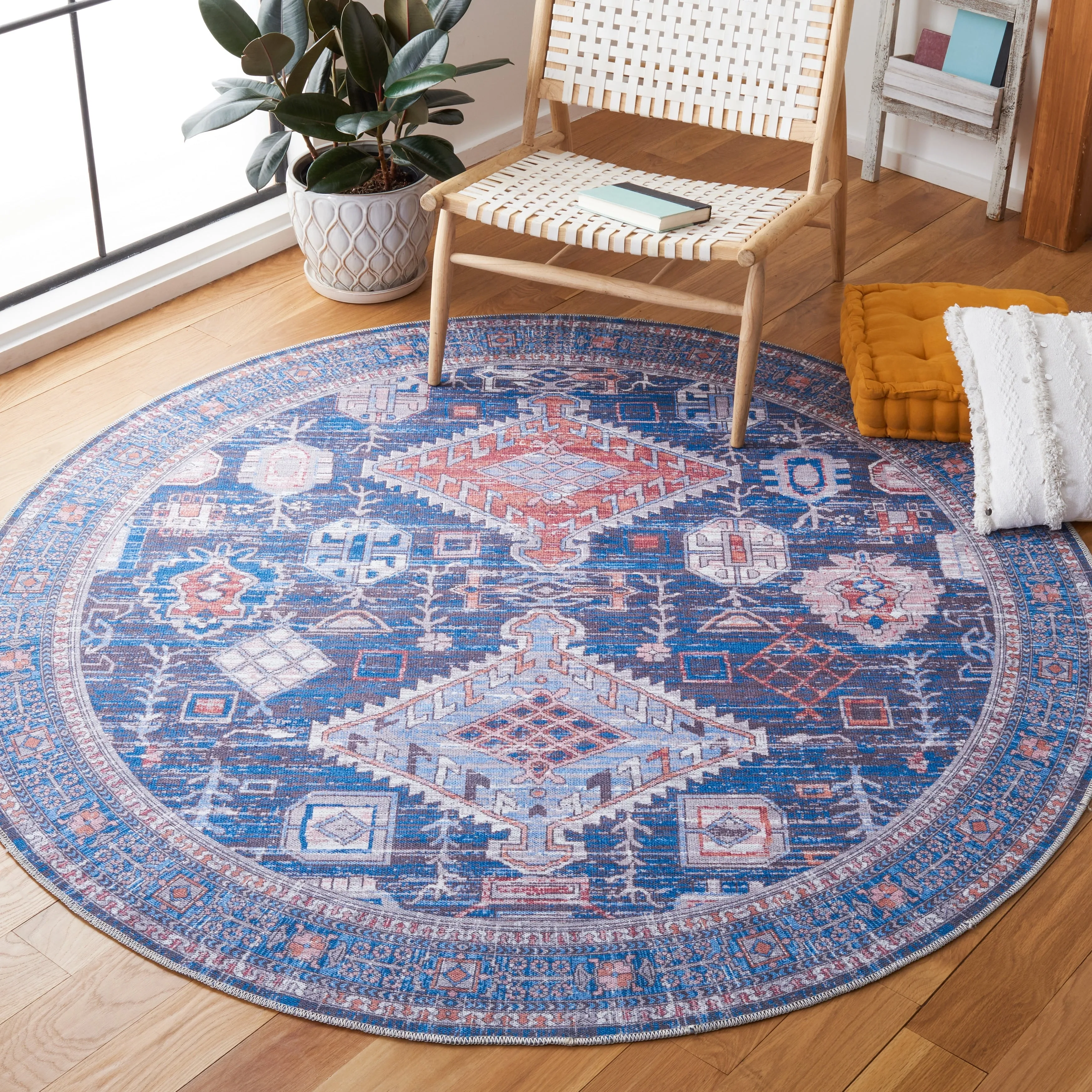 SAFAVIEH Serapi Machine Washable Sybilla Shabby Chic Distressed Rug