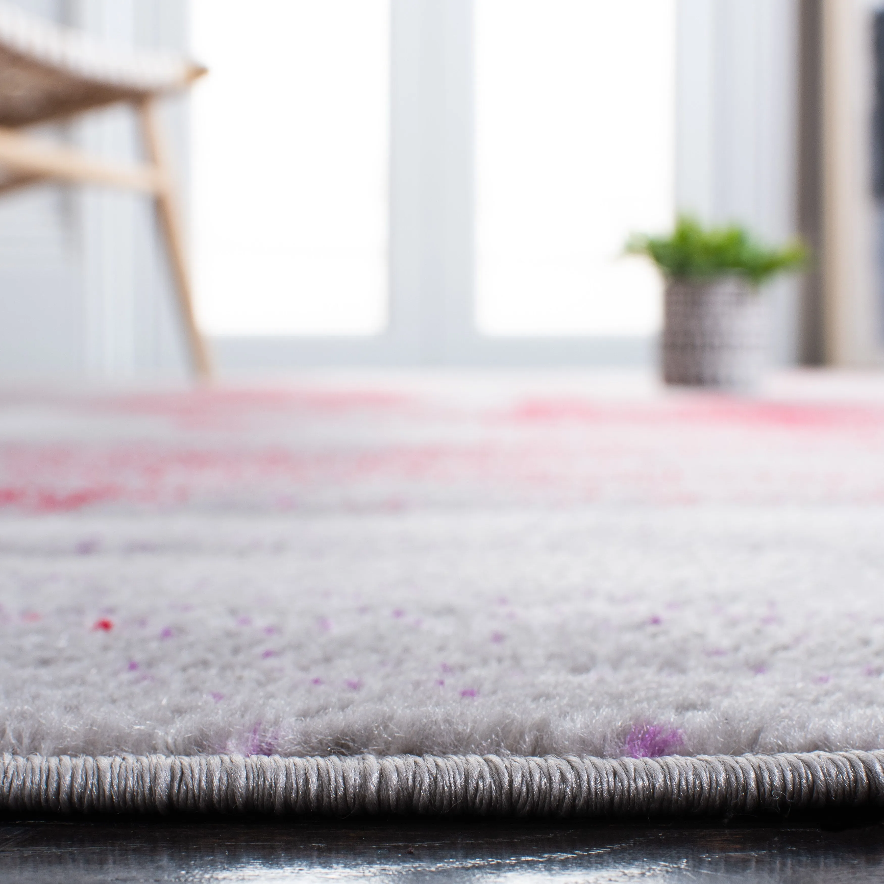 SAFAVIEH Skyler Kenzie Modern Abstract Watercolor Rug