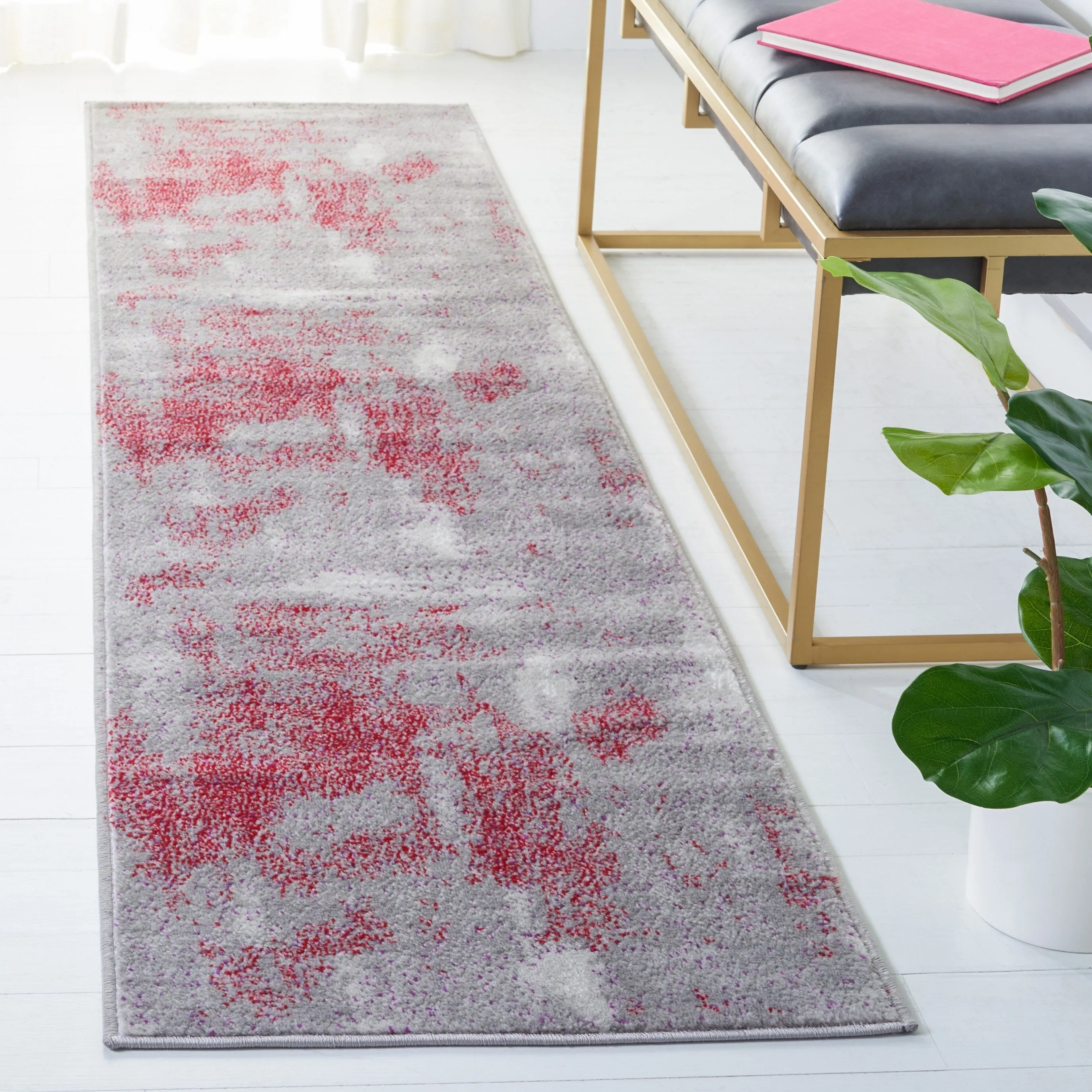 SAFAVIEH Skyler Kenzie Modern Abstract Watercolor Rug