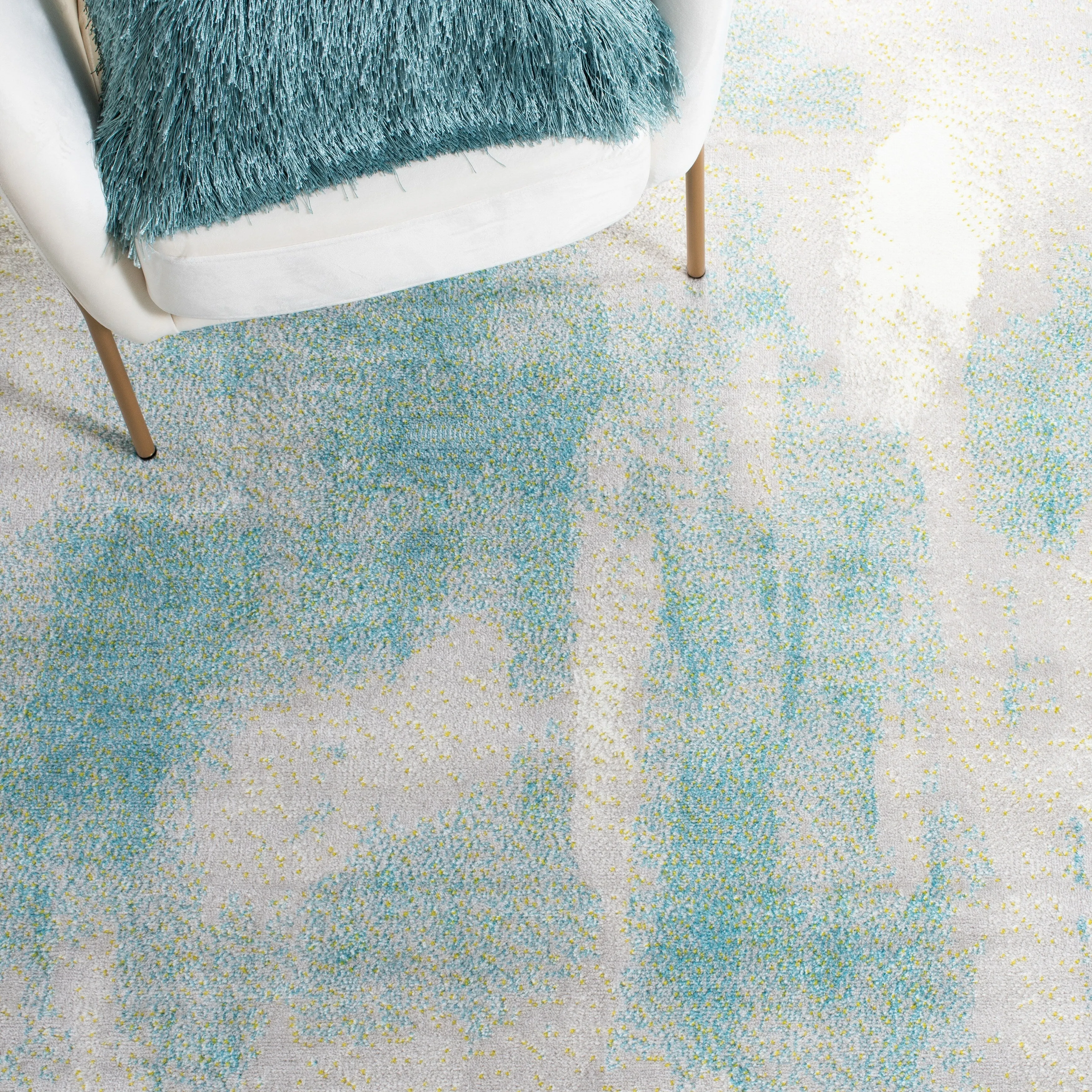 SAFAVIEH Skyler Kenzie Modern Abstract Watercolor Rug
