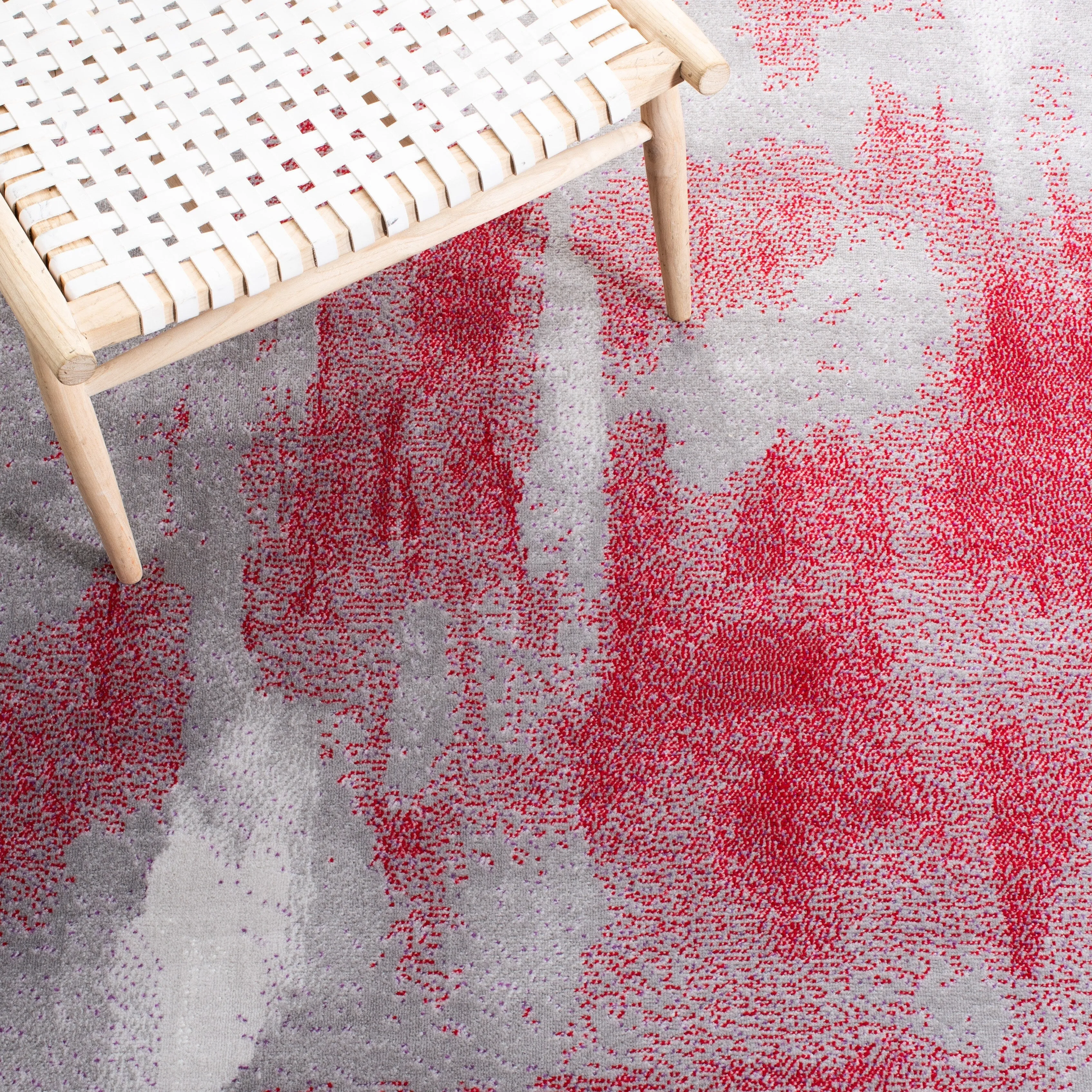 SAFAVIEH Skyler Kenzie Modern Abstract Watercolor Rug