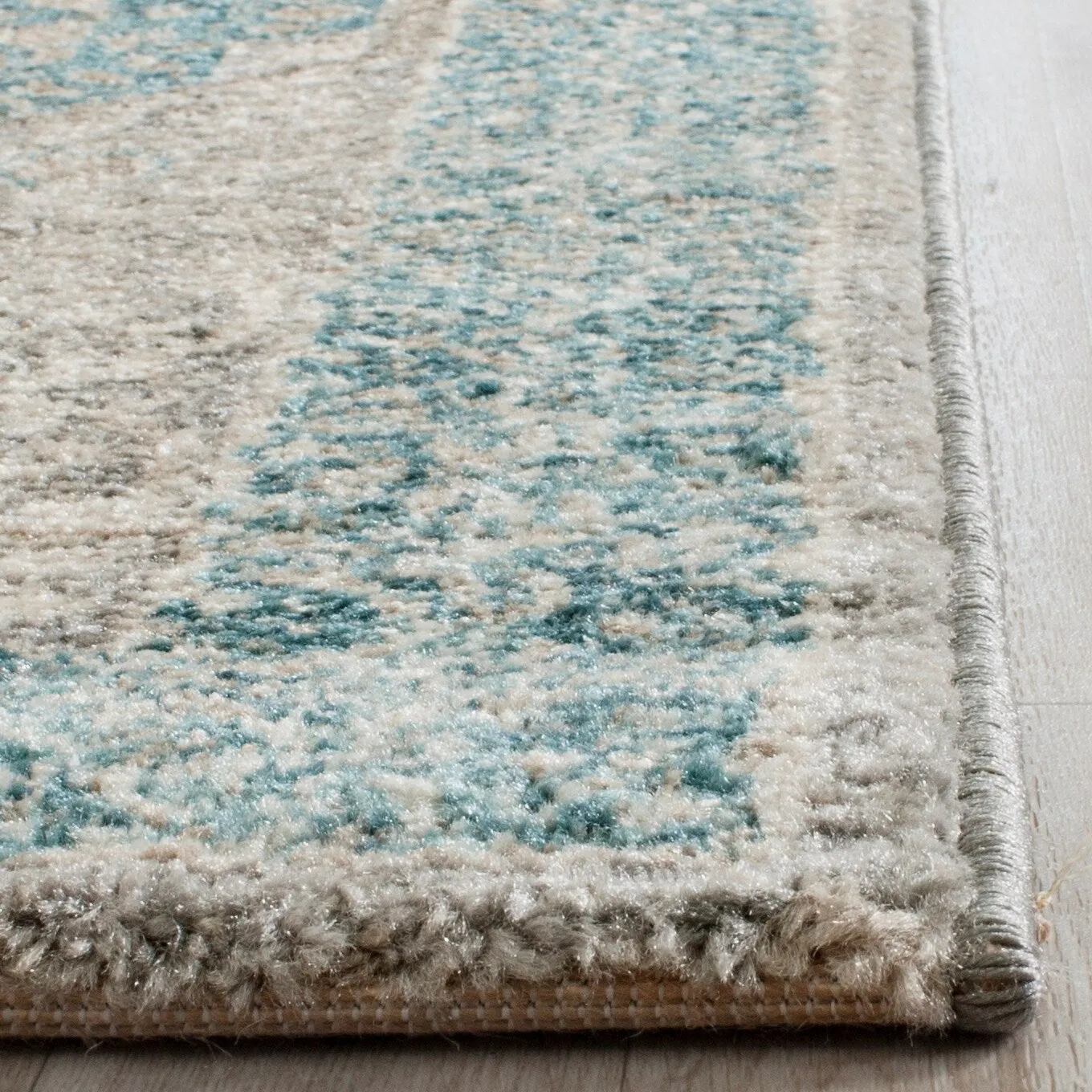 SAFAVIEH Sofia Glenna Vintage Oriental Medallion Rug
