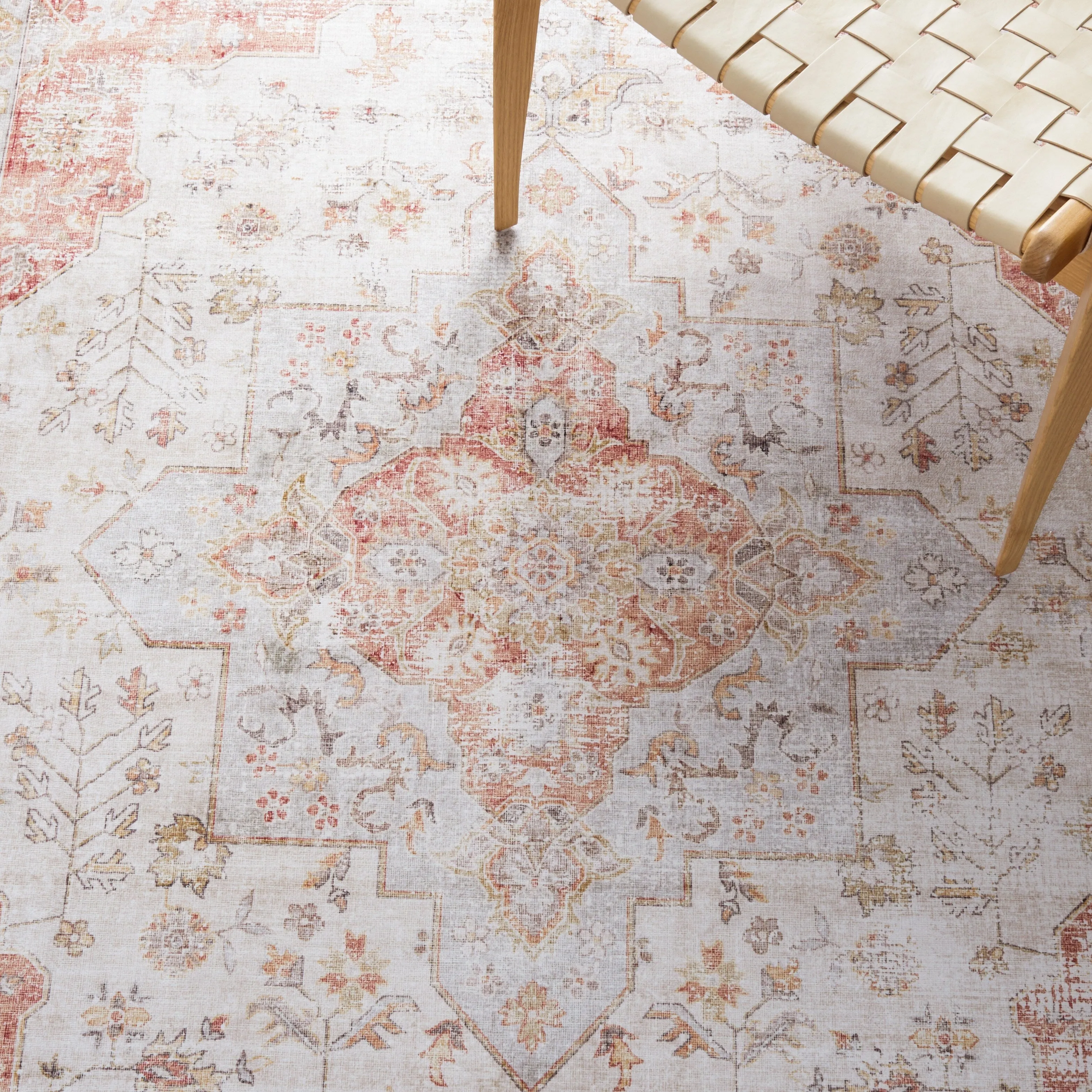 SAFAVIEH Tucson Machine Washable Slip Resistant Korneliya Oriental Medallion Rug - Light Grey/Rust - 5' x 8'