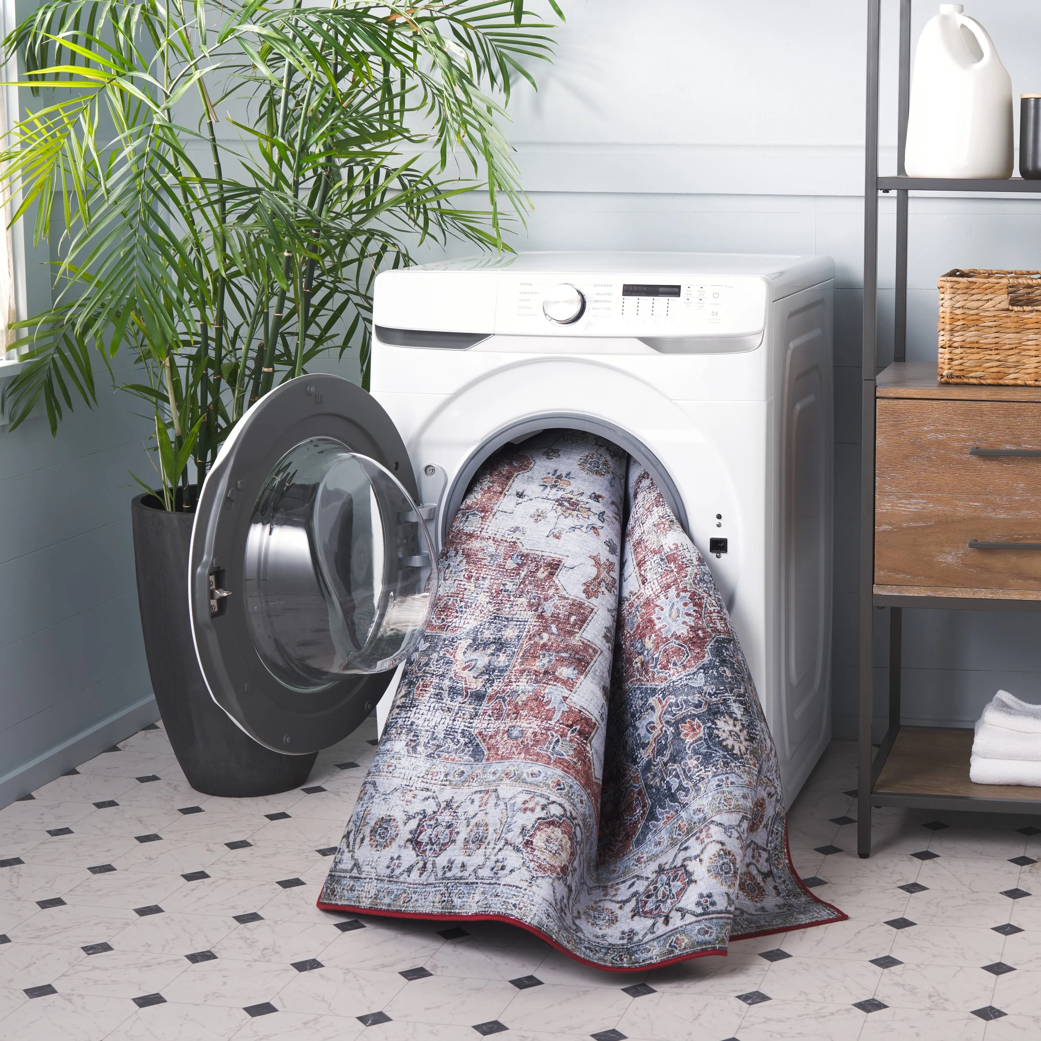 SAFAVIEH. Tucson Machine Washable Slip Resistant Queenie Oriental Medallion