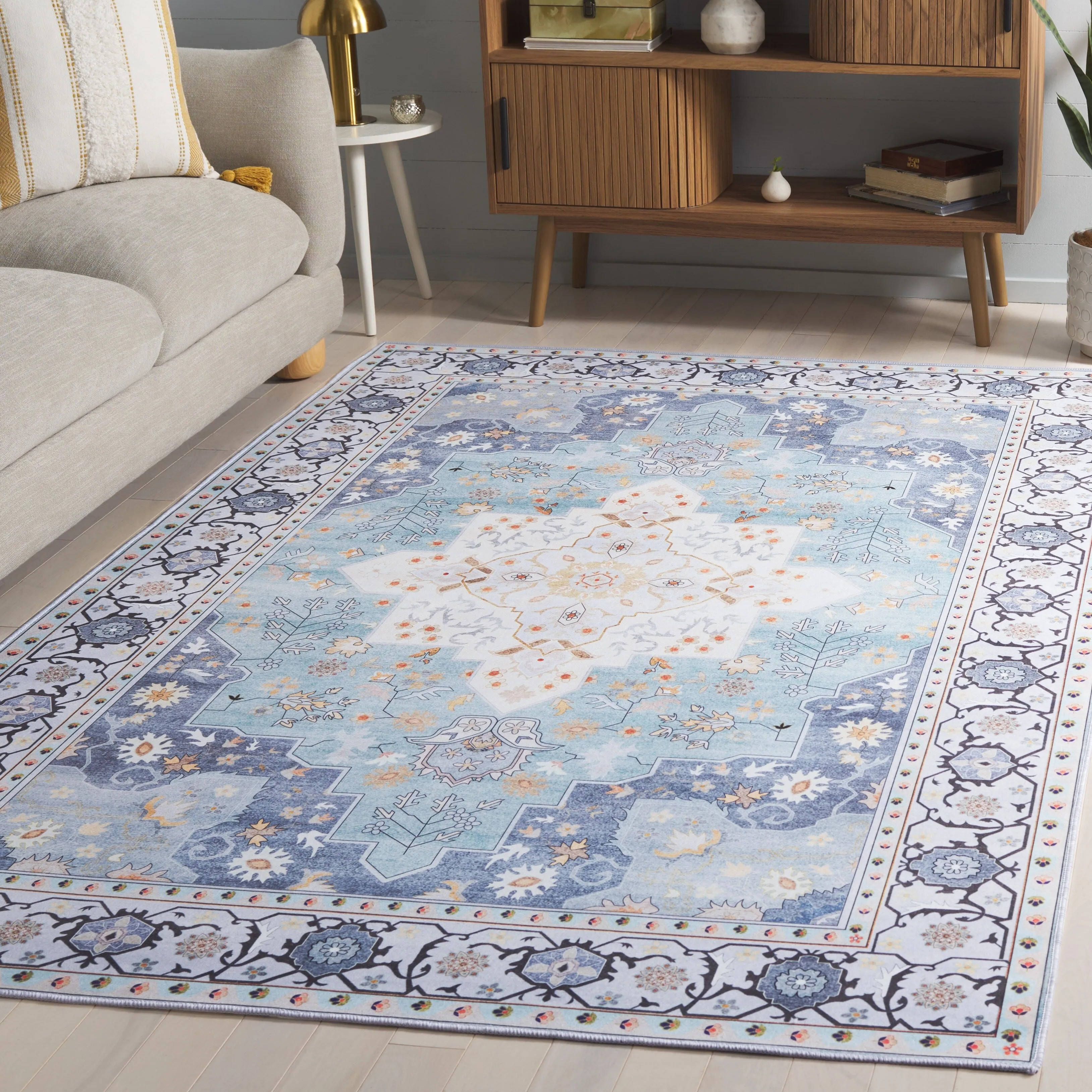 SAFAVIEH. Tucson Machine Washable Slip Resistant Queenie Oriental Medallion