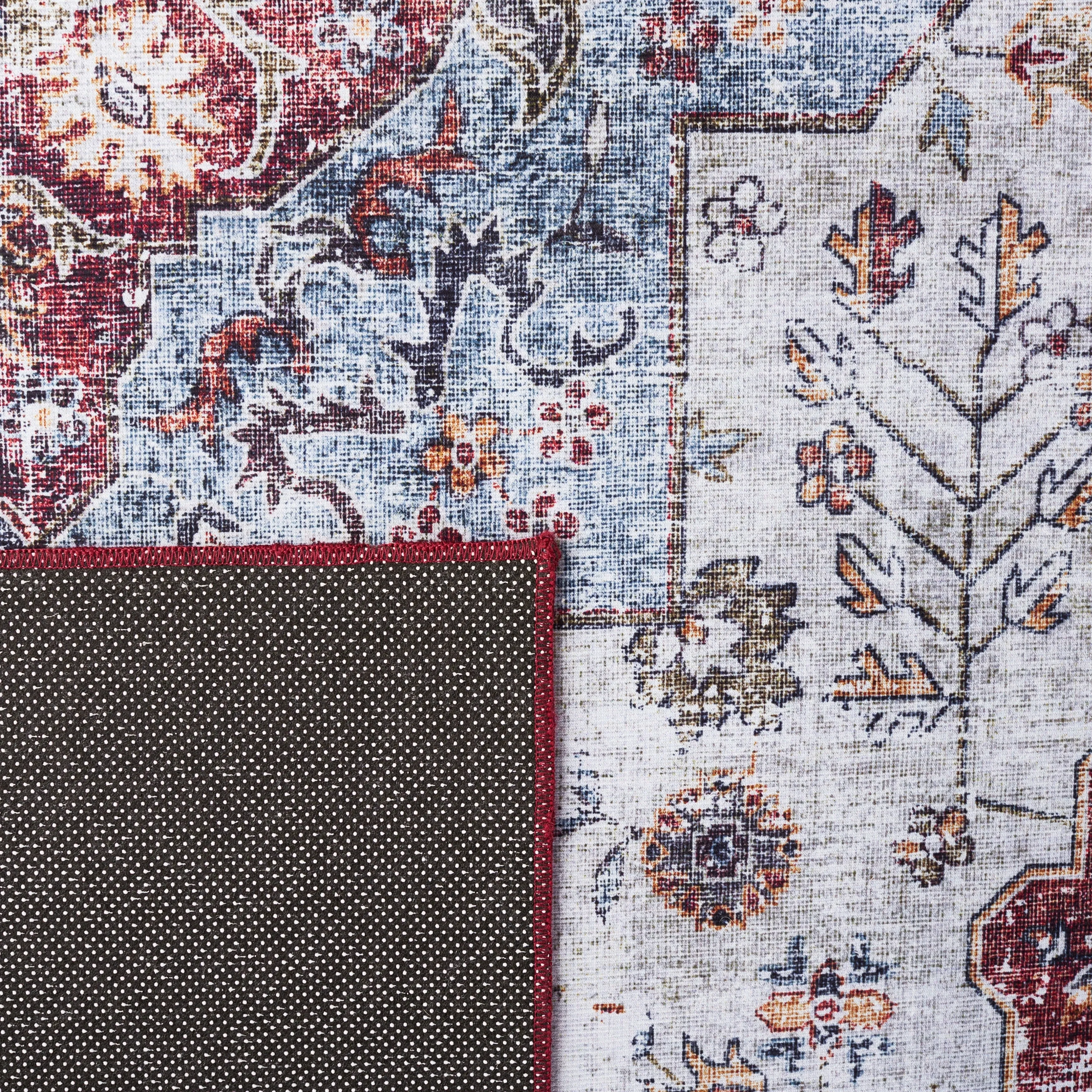 SAFAVIEH. Tucson Machine Washable Slip Resistant Queenie Oriental Medallion