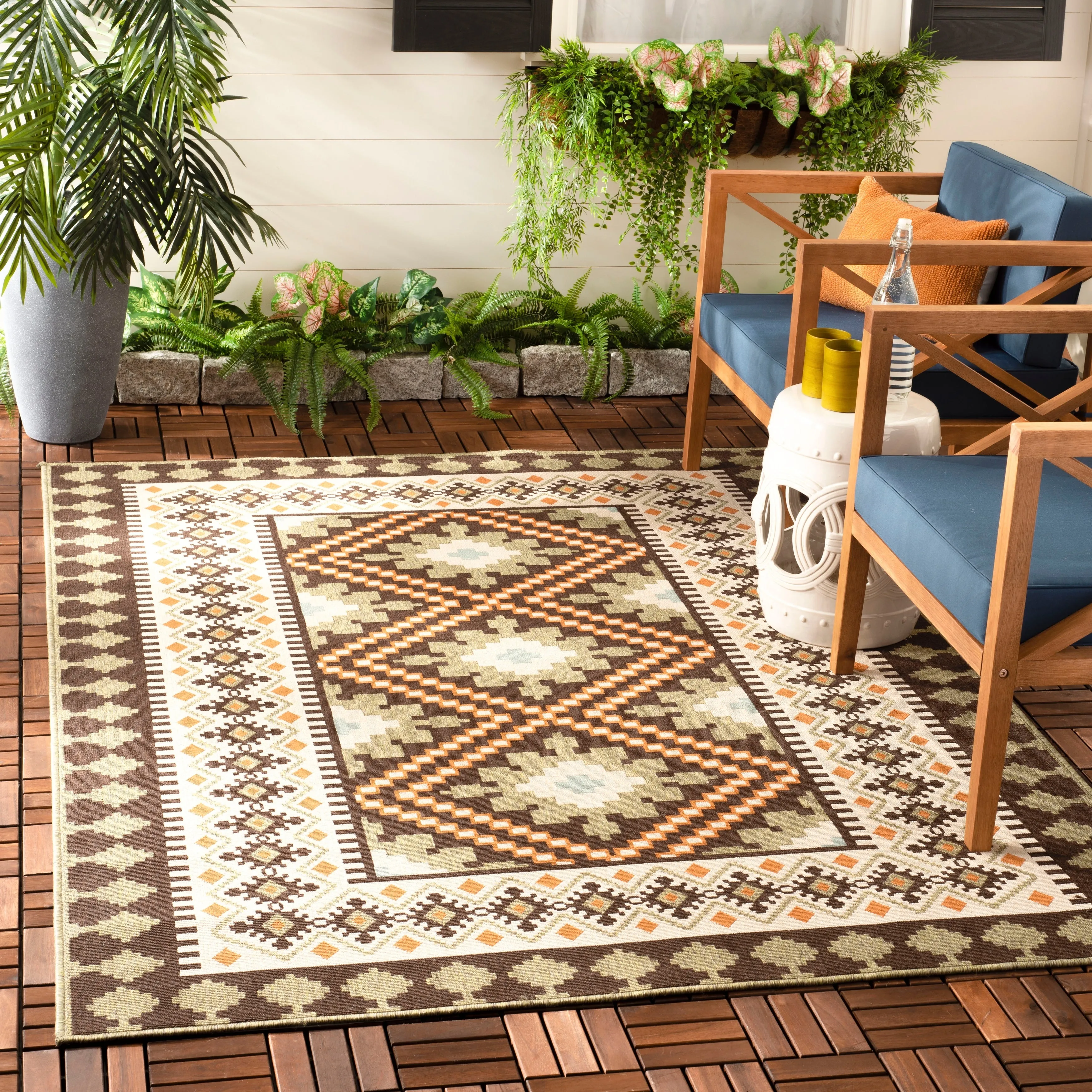 SAFAVIEH Veranda Eyvor Indoor/ Outdoor Waterproof Patio Backyard Rug