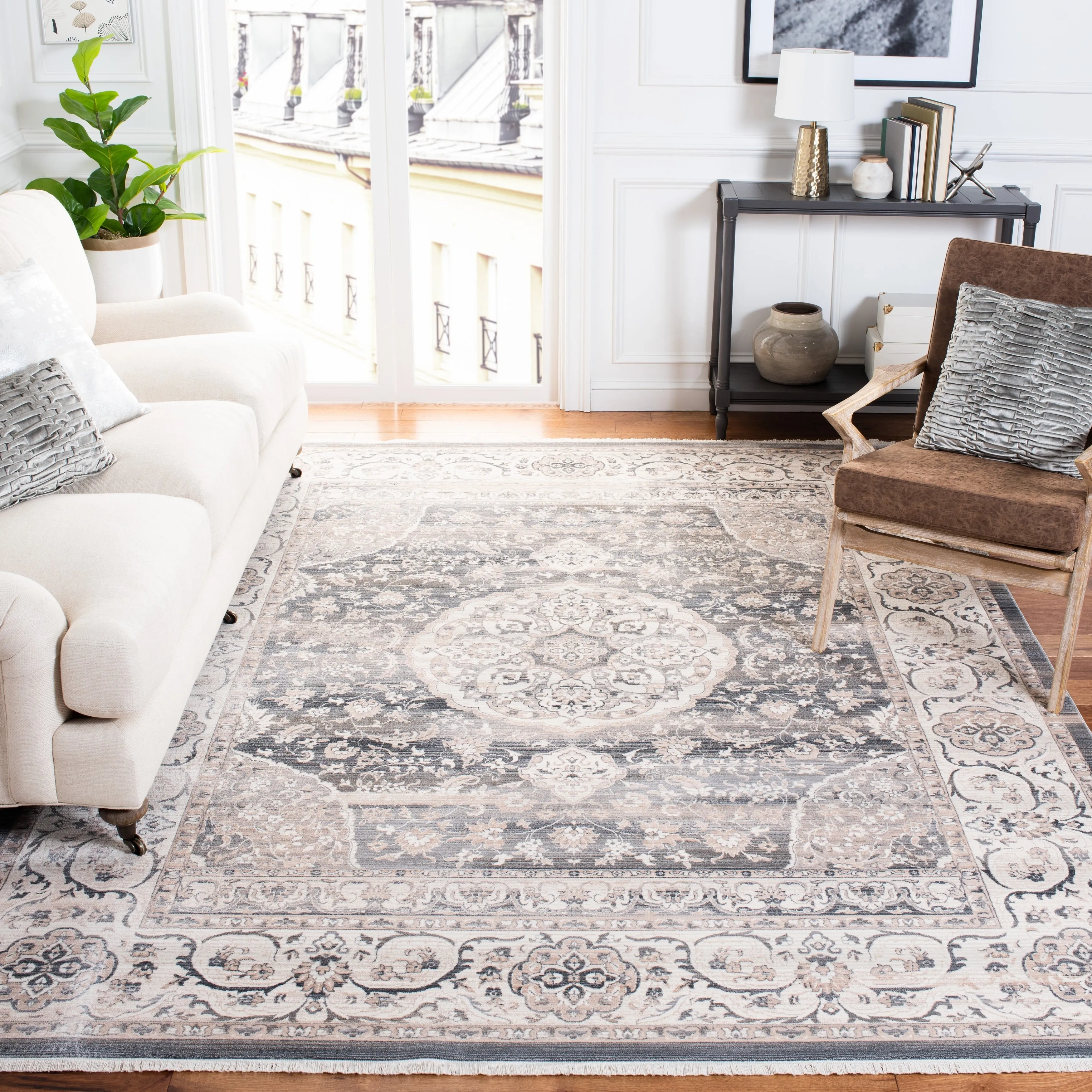 SAFAVIEH Vintage Boho Persian Reinoutje Oriental Polyester Rug with