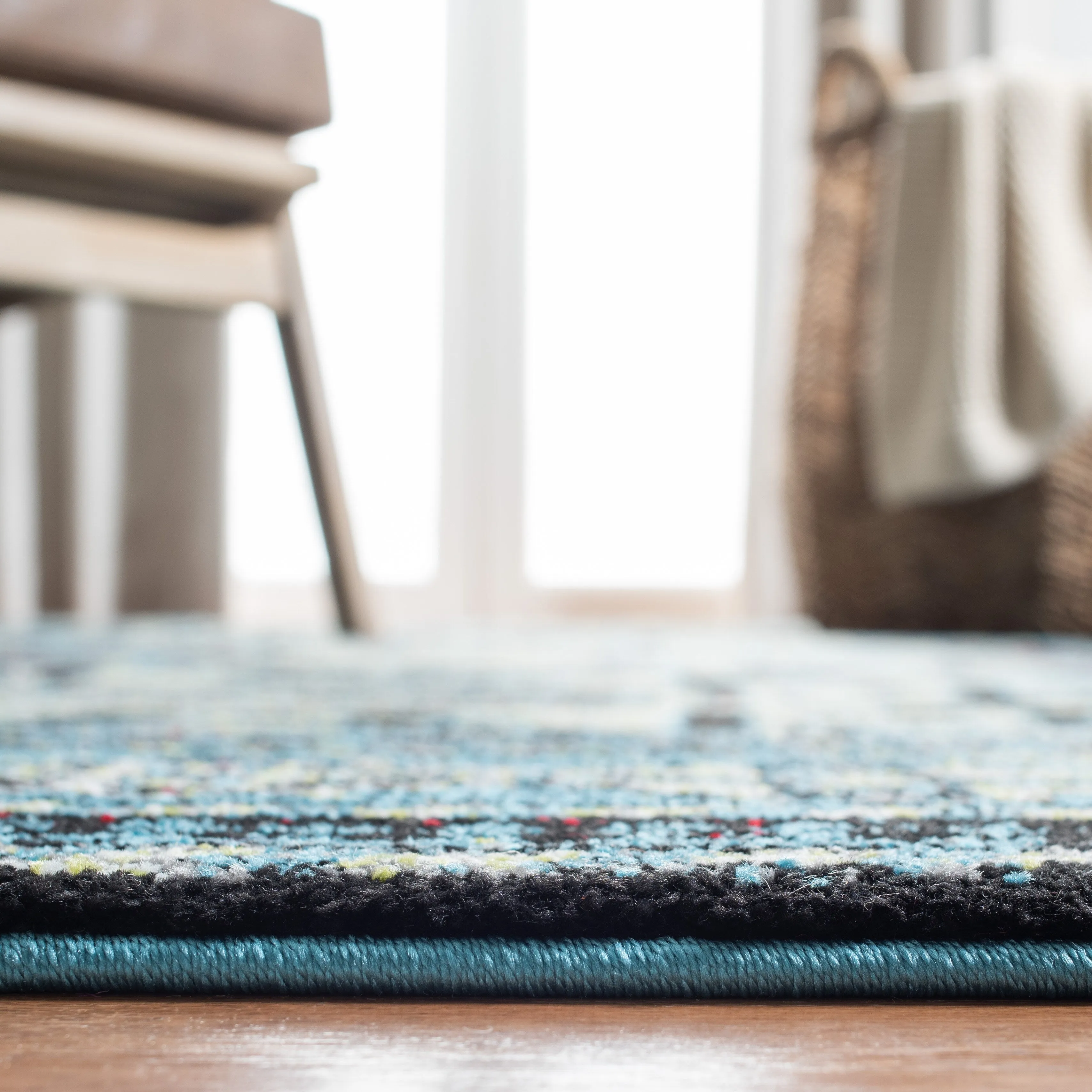 SAFAVIEH. Vintage Hamadan Lilla Oriental Distressed Rug