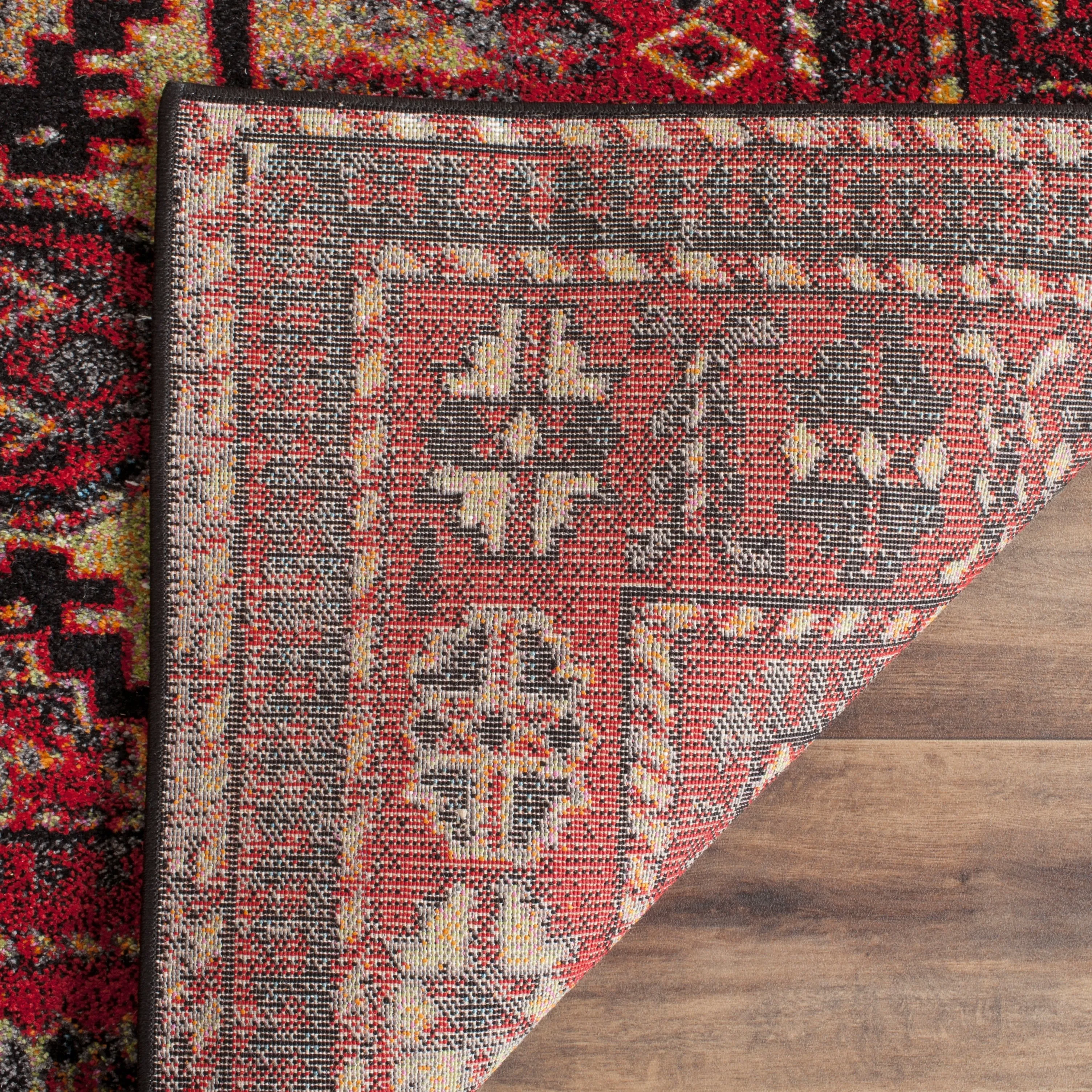 SAFAVIEH. Vintage Hamadan Lilla Oriental Distressed Rug