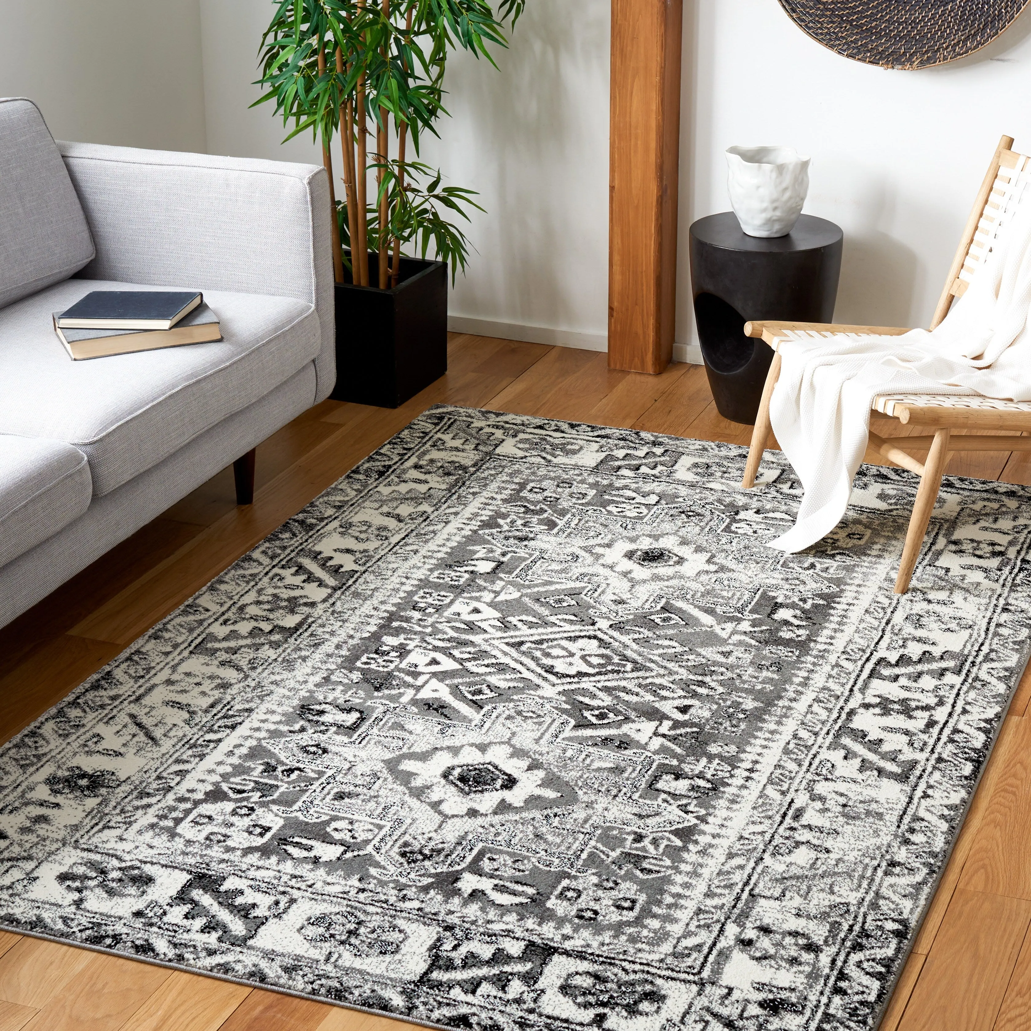 SAFAVIEH Vintage Hamadan Vina Oriental Rug