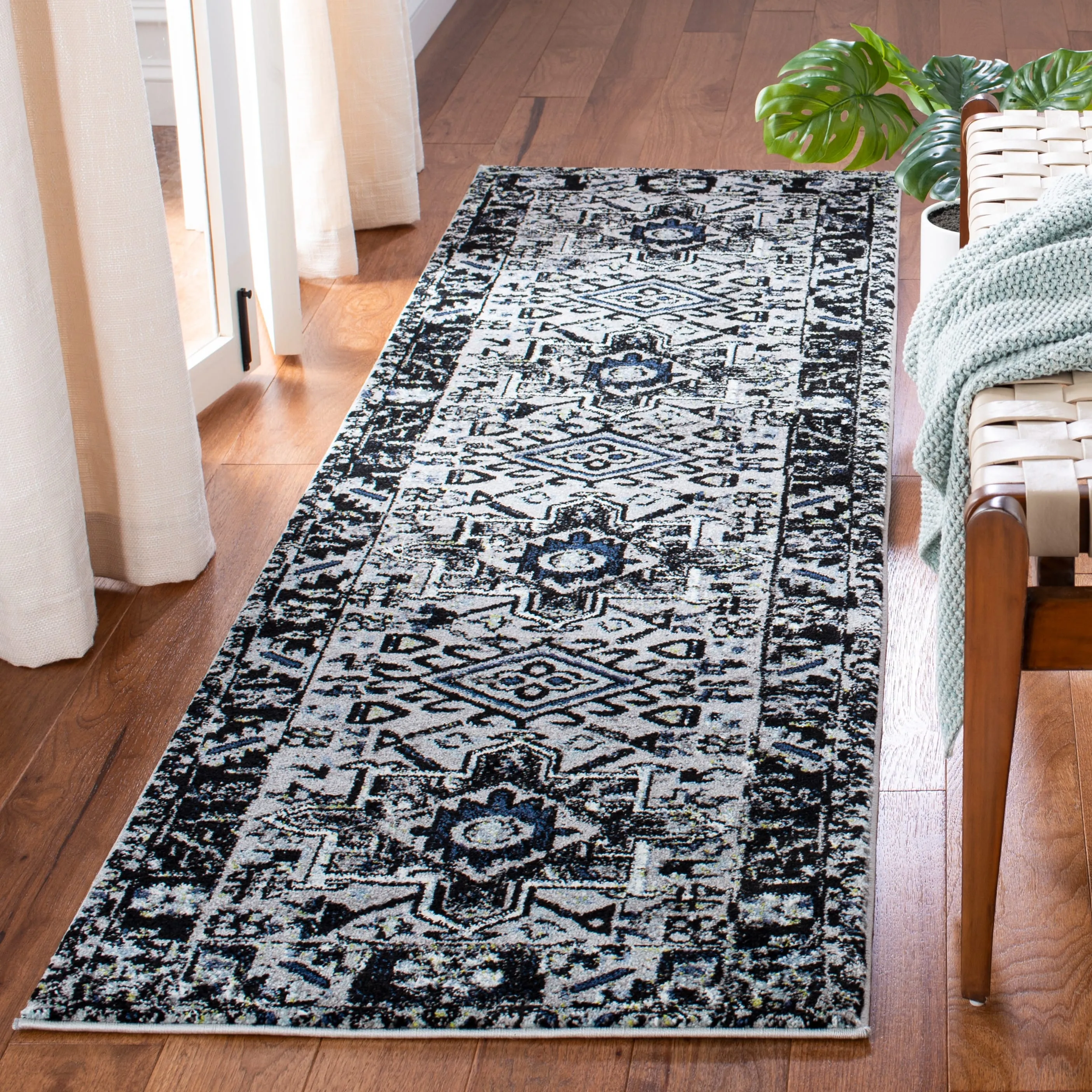 SAFAVIEH Vintage Hamadan Vina Oriental Rug