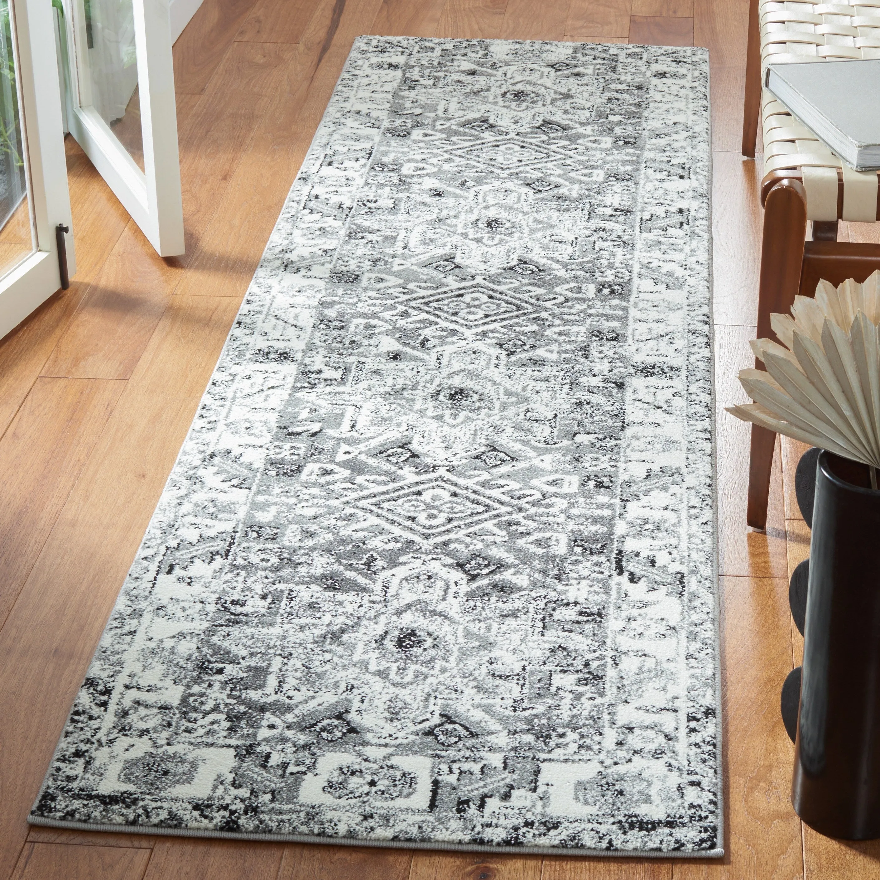 SAFAVIEH Vintage Hamadan Vina Oriental Rug
