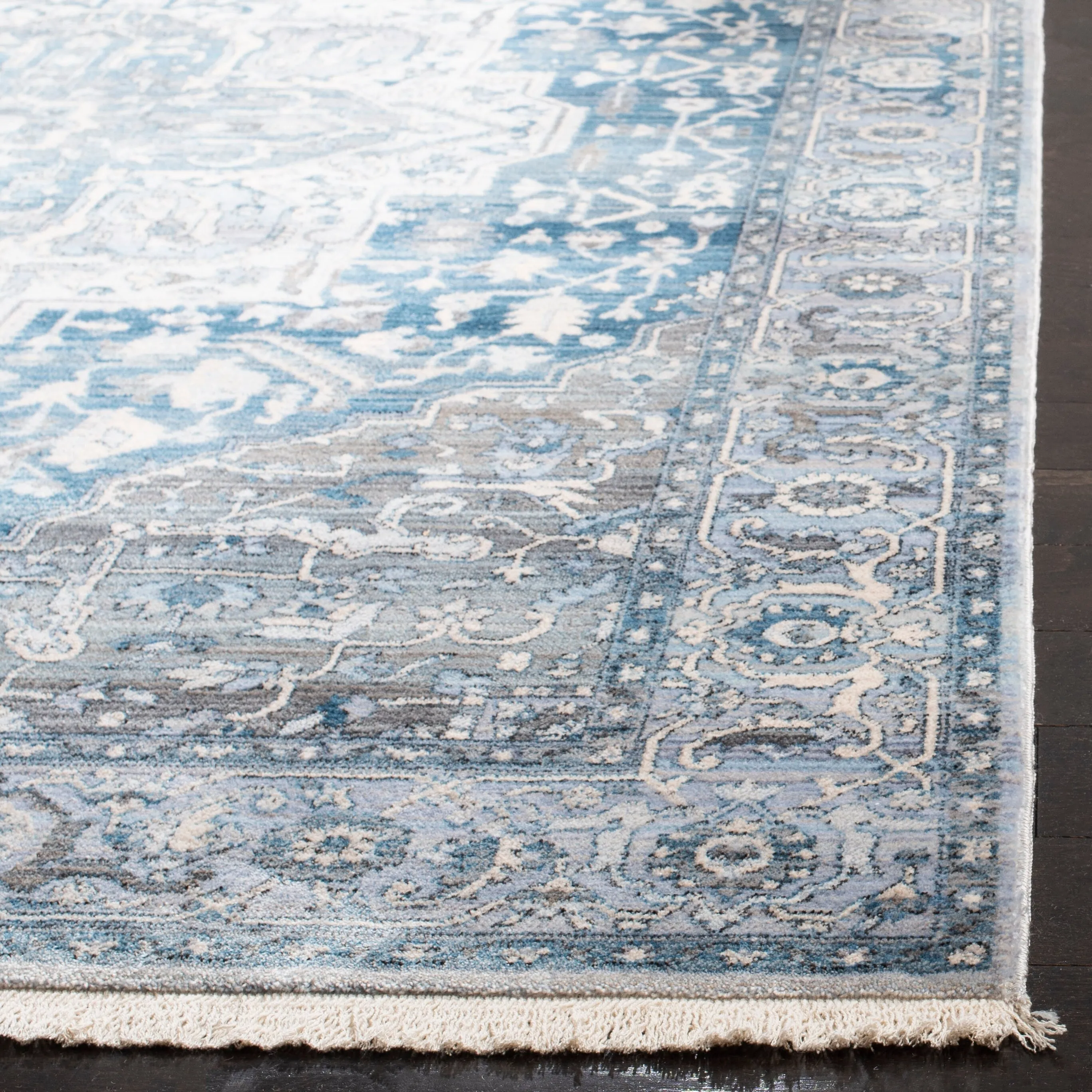 SAFAVIEH Vintage Persian Afag Vintage Oriental Rug
