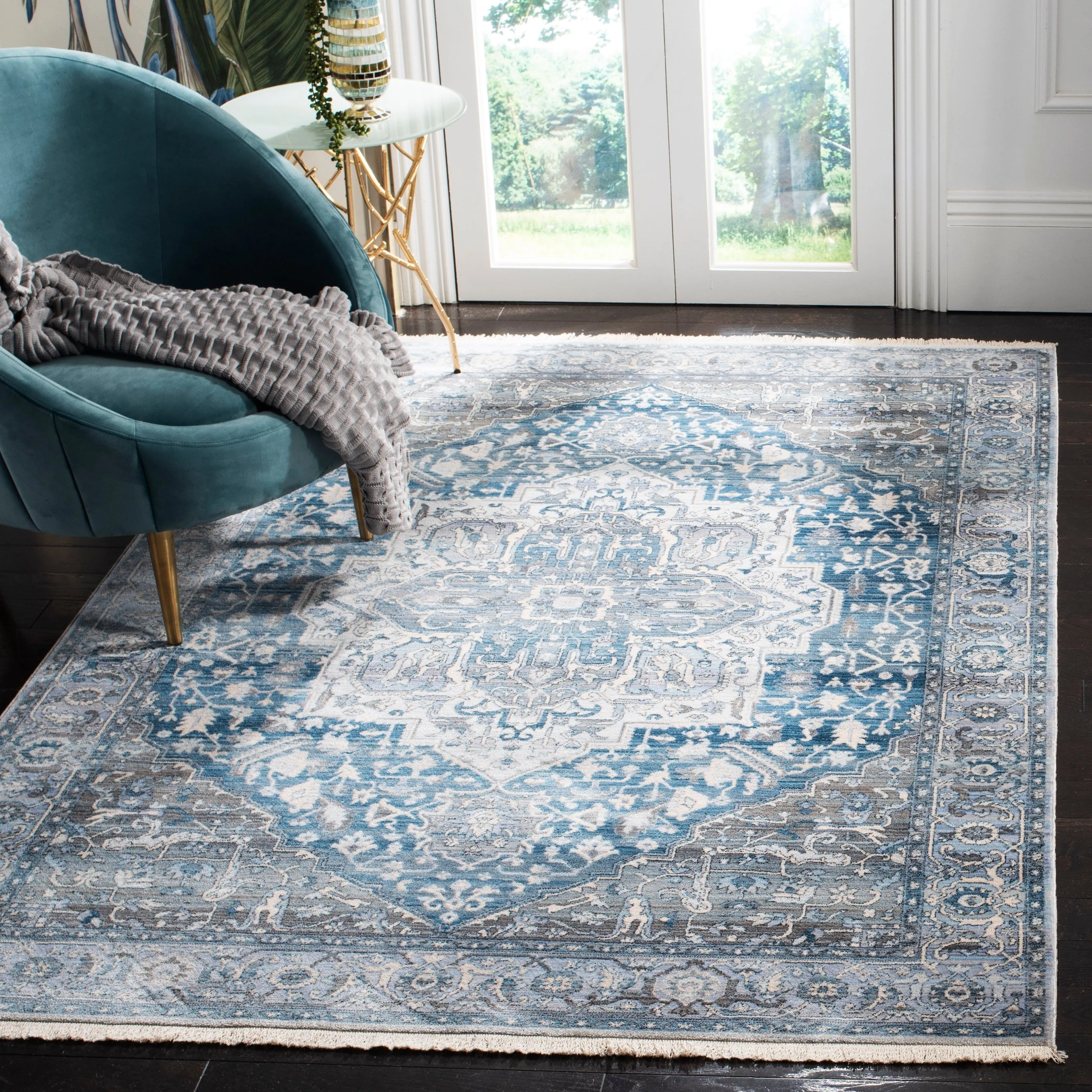 SAFAVIEH Vintage Persian Afag Vintage Oriental Rug
