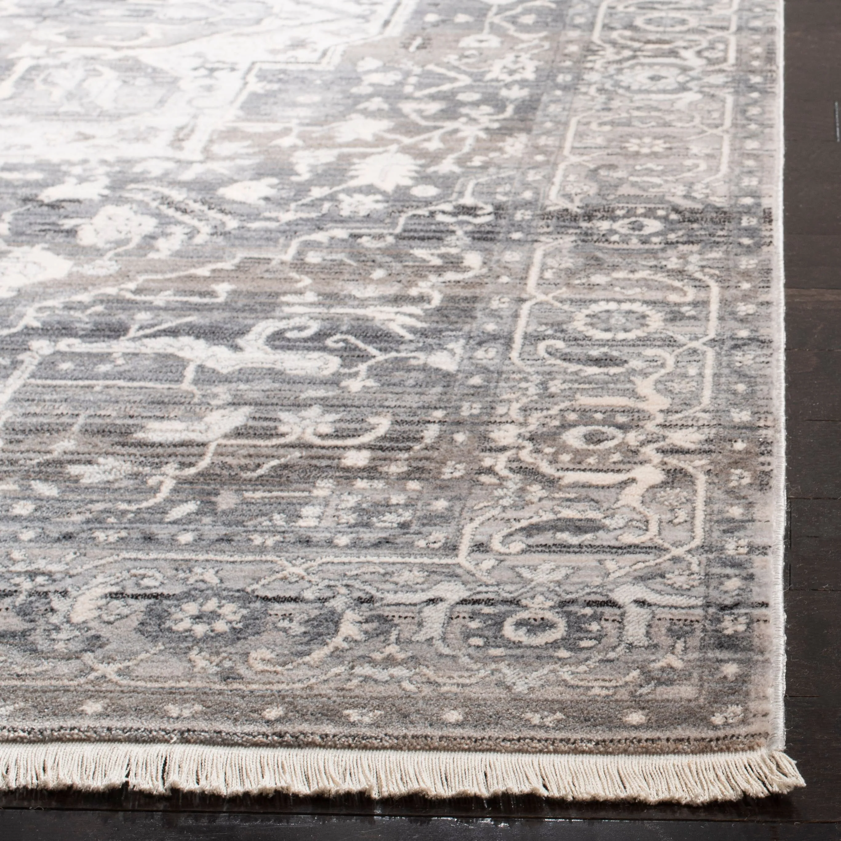 SAFAVIEH Vintage Persian Afag Vintage Oriental Rug