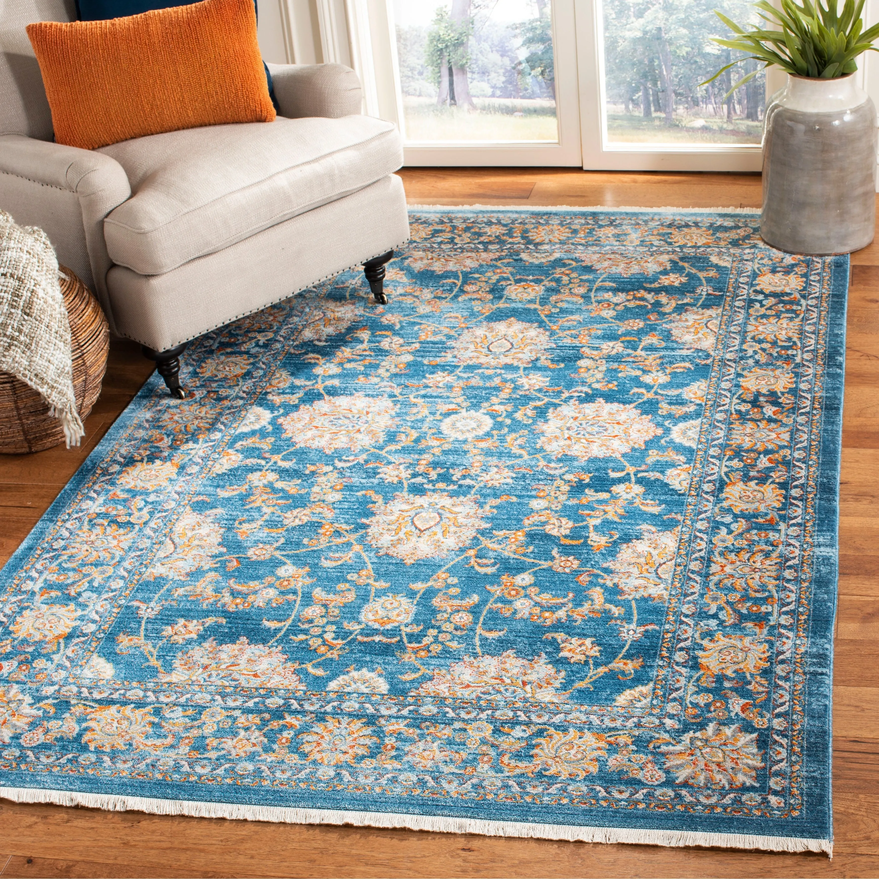 SAFAVIEH Vintage Persian Bernharda Traditional Oriental Rug