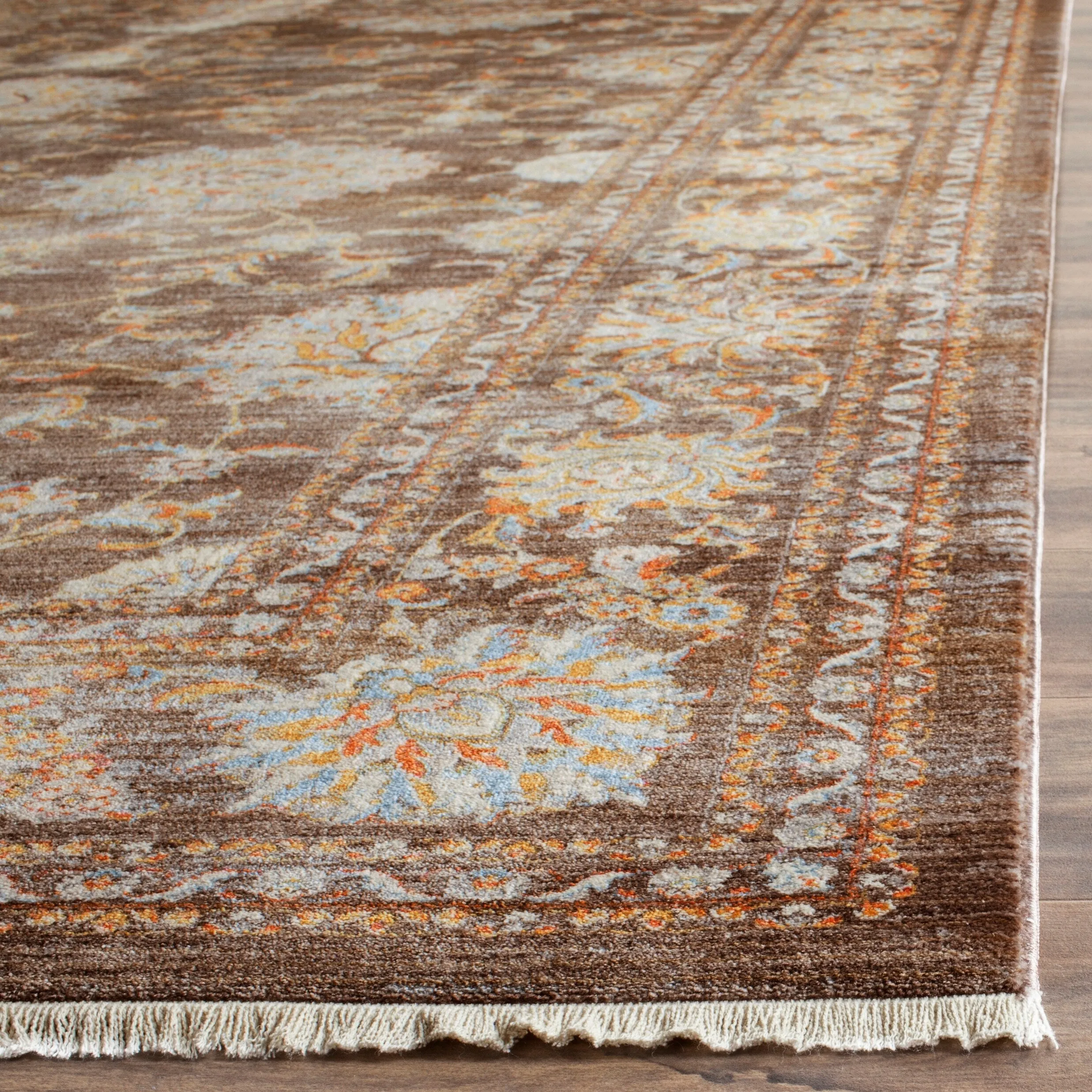 SAFAVIEH Vintage Persian Bernharda Traditional Oriental Rug
