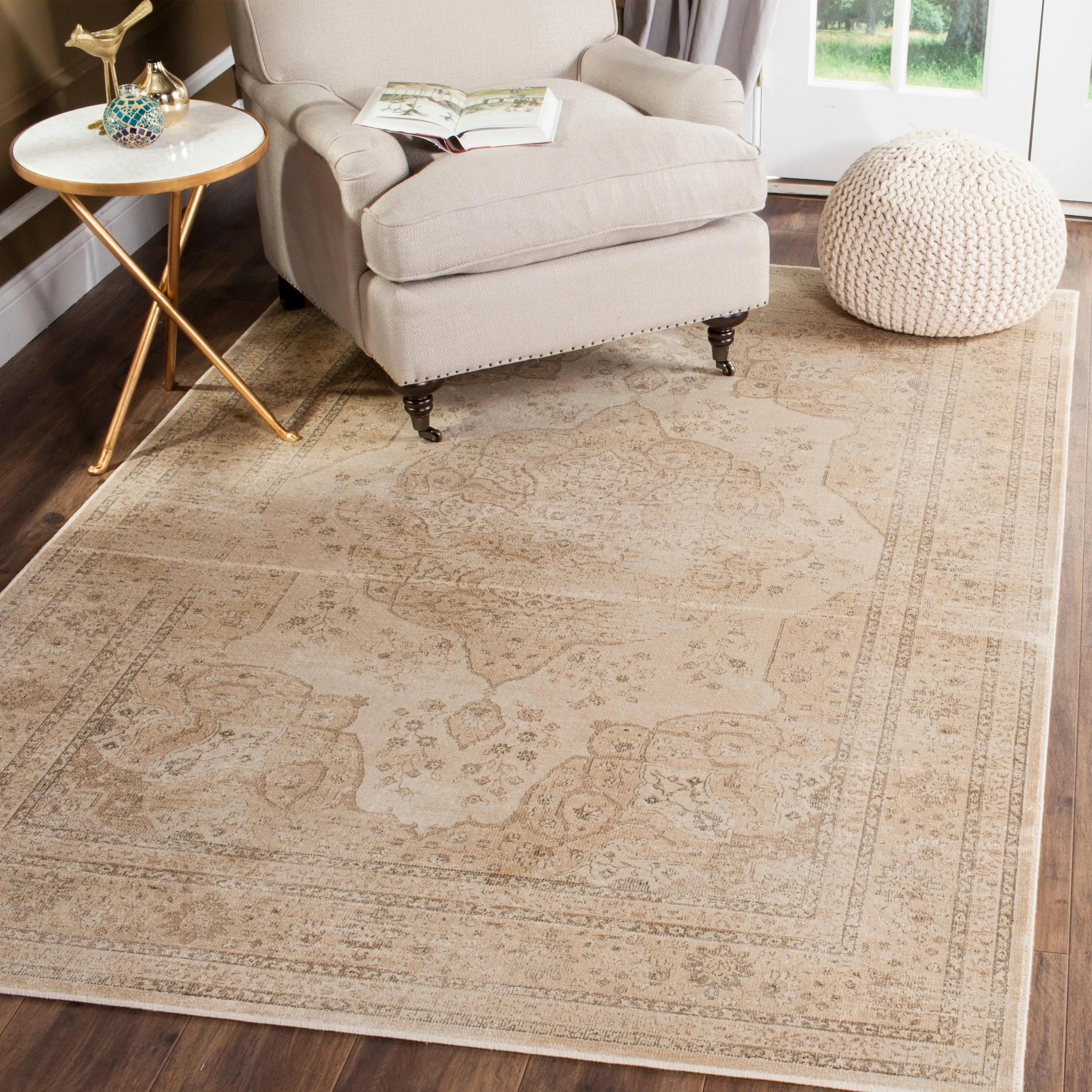 SAFAVIEH Vintage Priscilla Oriental Distressed Viscose Rug