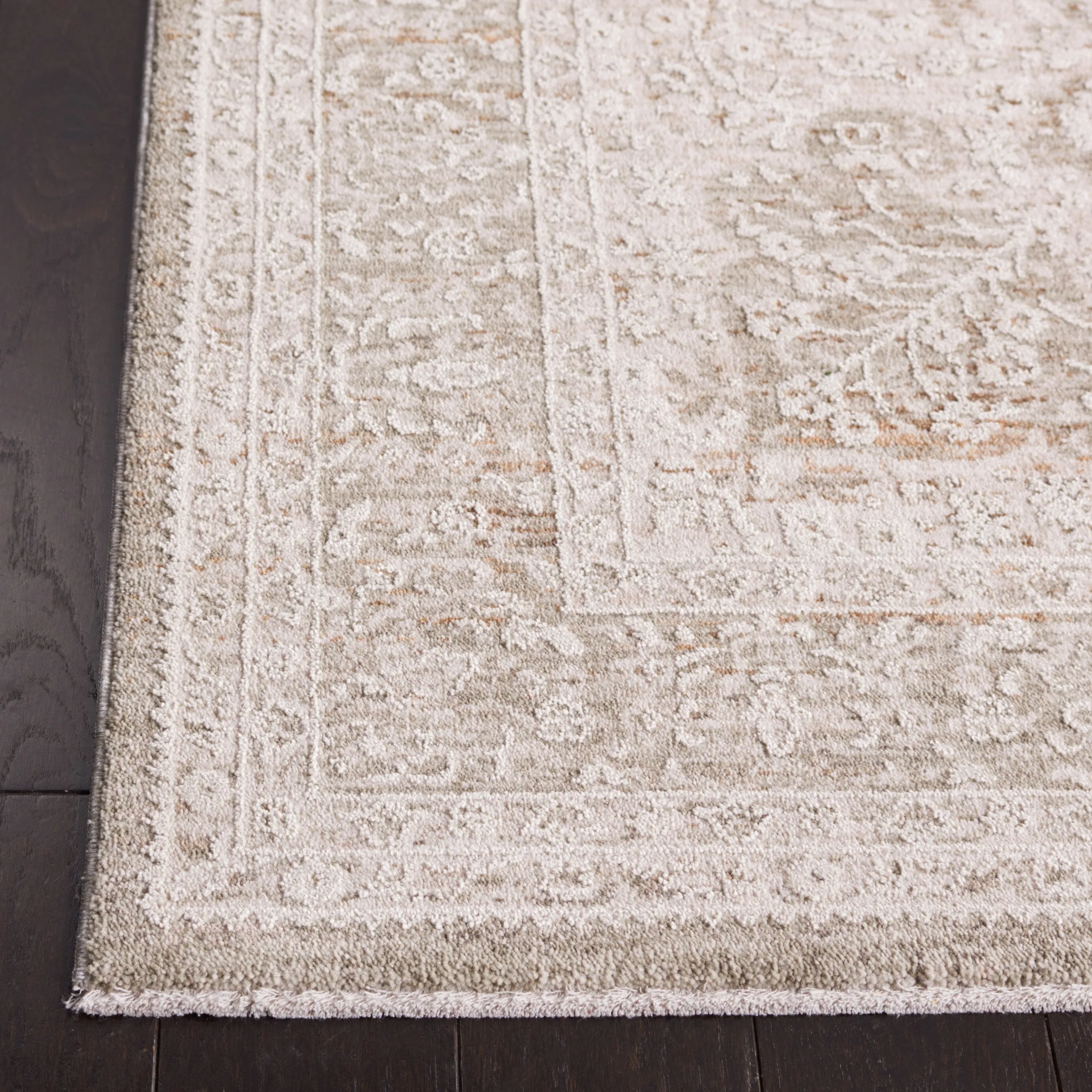 SAFAVIEH Willow Slip Resistant Anne Vintage Oriental Rug