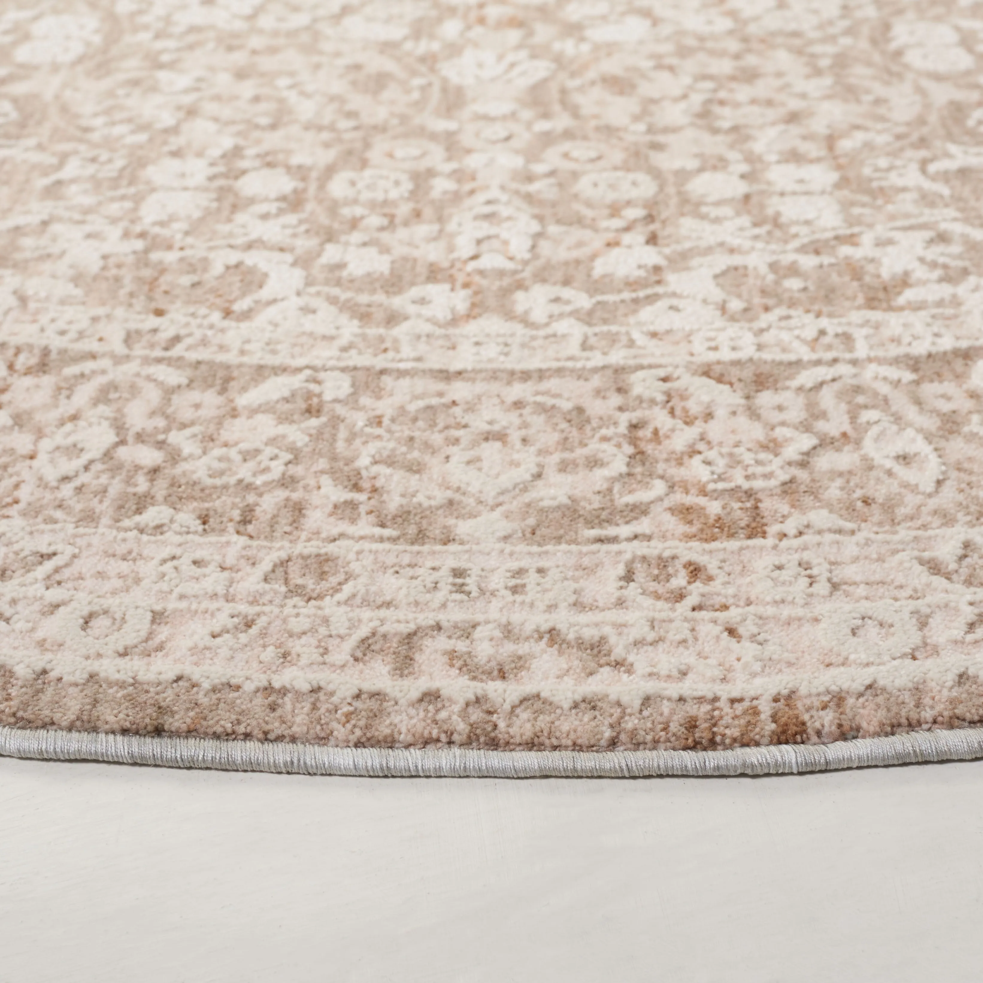 SAFAVIEH Willow Slip Resistant Anne Vintage Oriental Rug