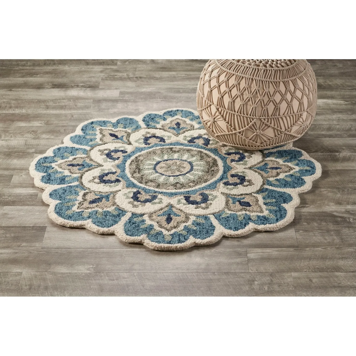Sevita Hand Tufted Edged Floral Wool Rug