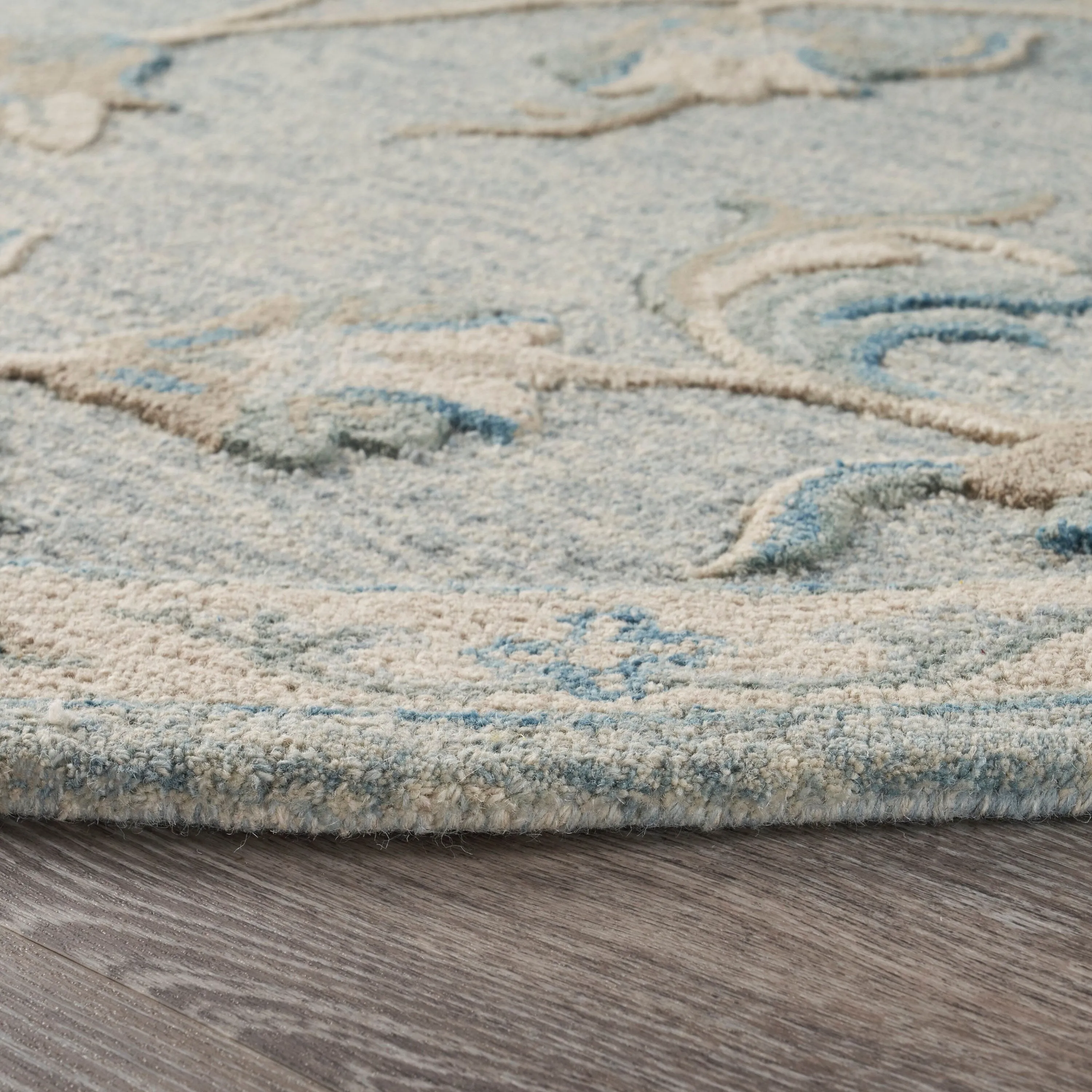 Sevita Traditional Floral Bloom Wool Area Rug