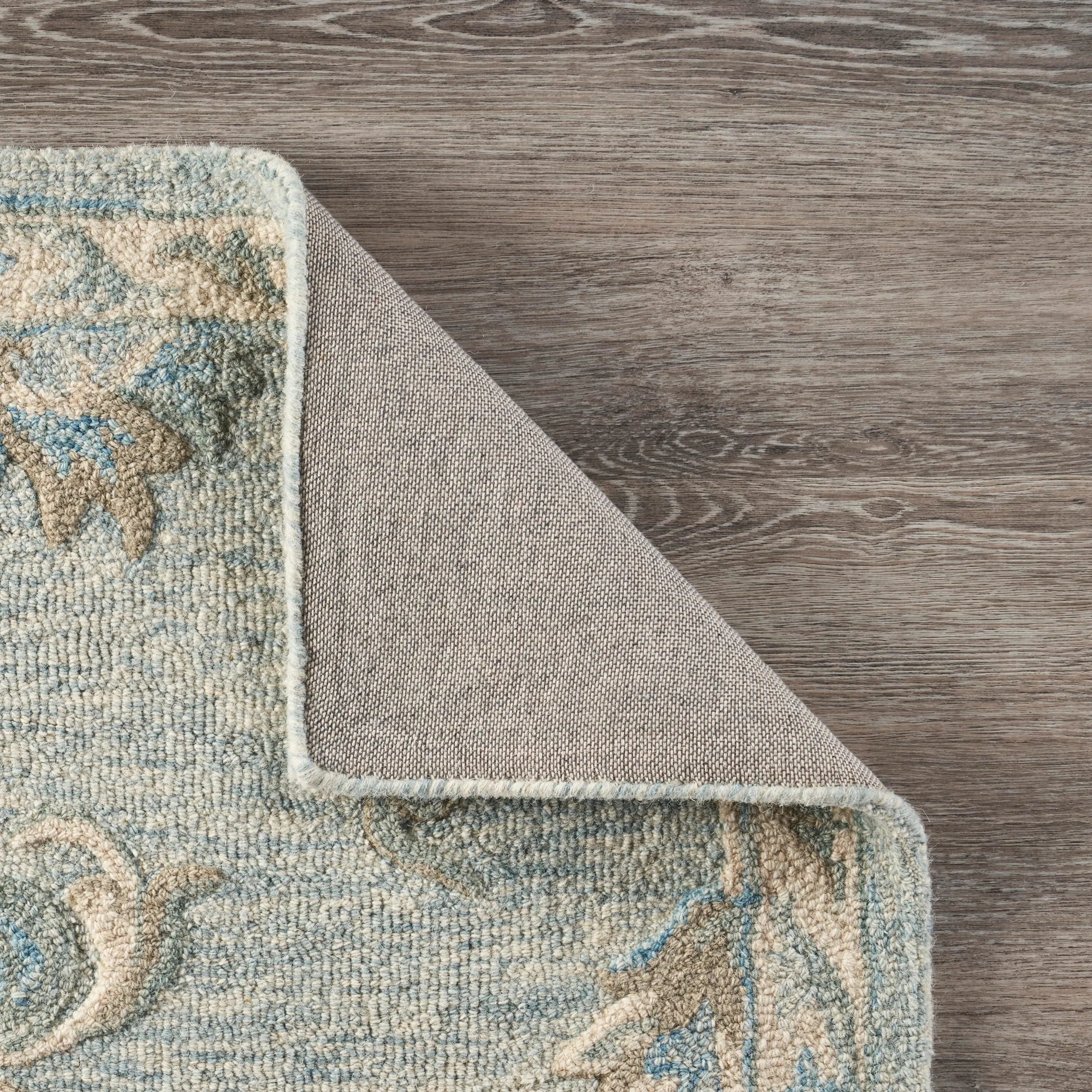 Sevita Traditional Floral Bloom Wool Area Rug