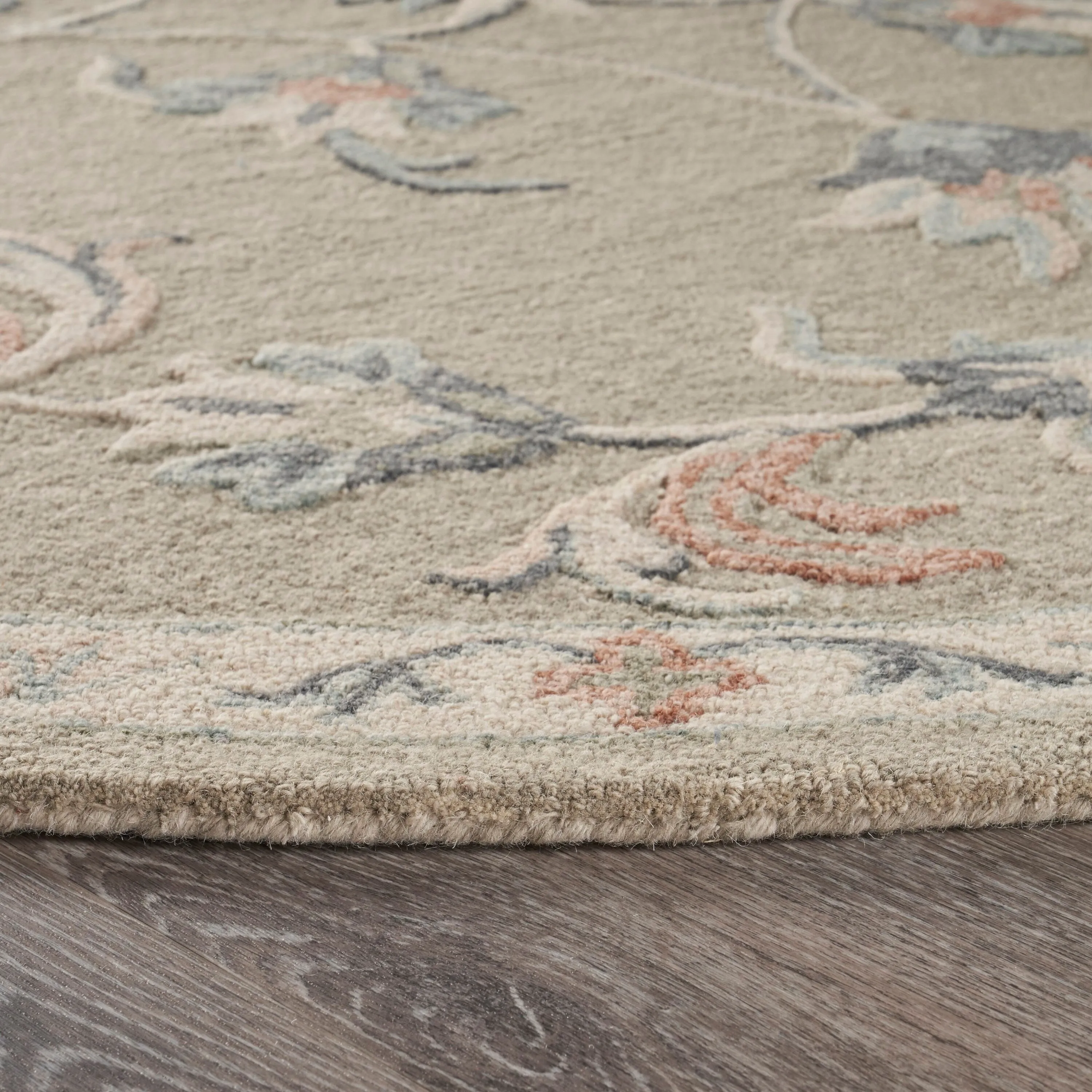 Sevita Traditional Floral Bloom Wool Area Rug