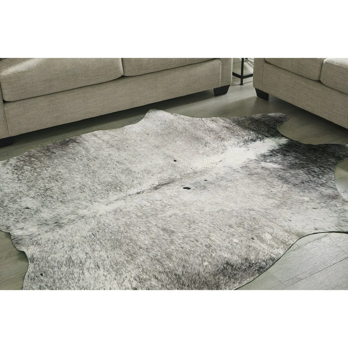 Signature Design by Ashley Sportsmen 6' x 9' Rug - 6'5W x 7'11D