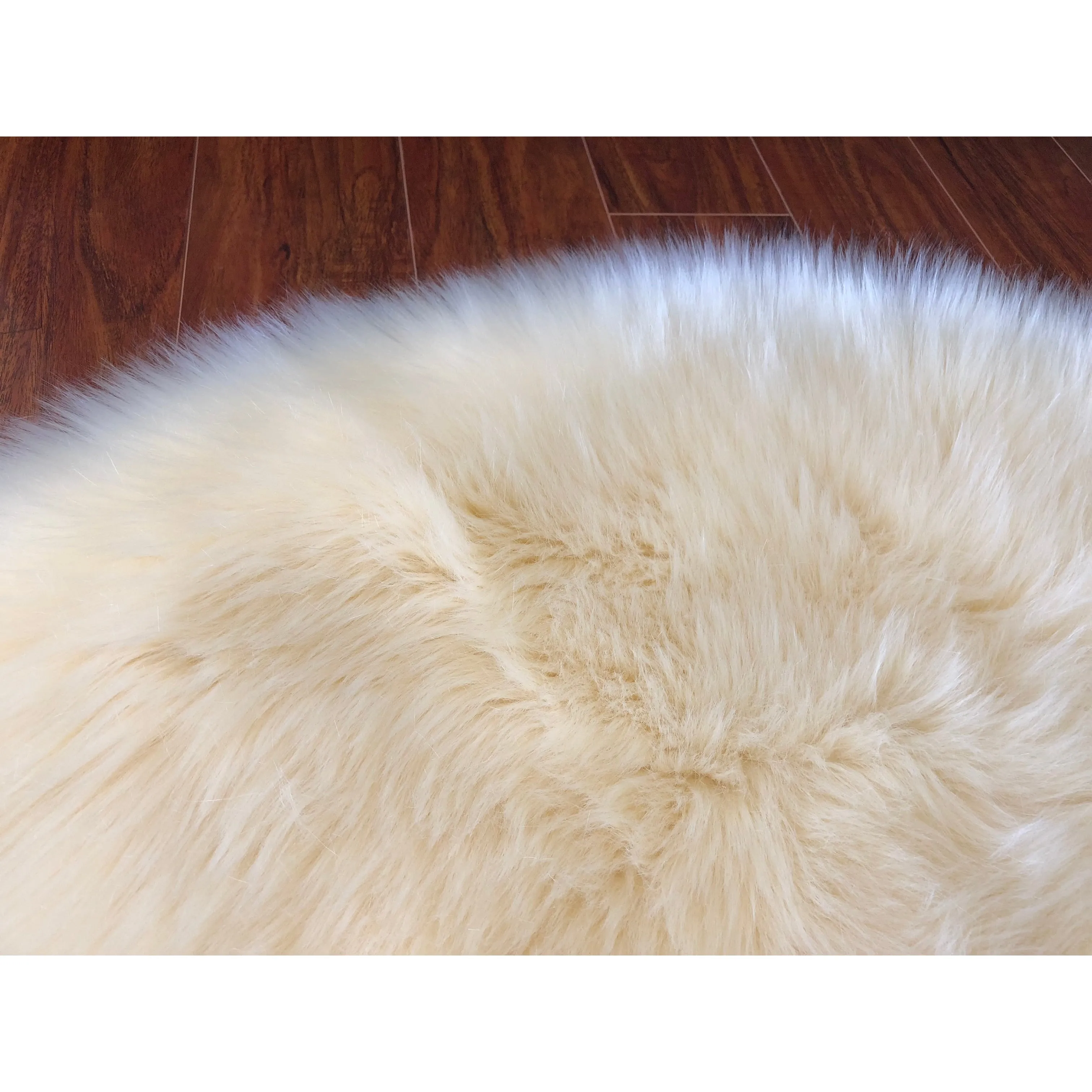 Silver Orchid Nansen Luxurious Faux Sheepskin Round Shag Area Rug