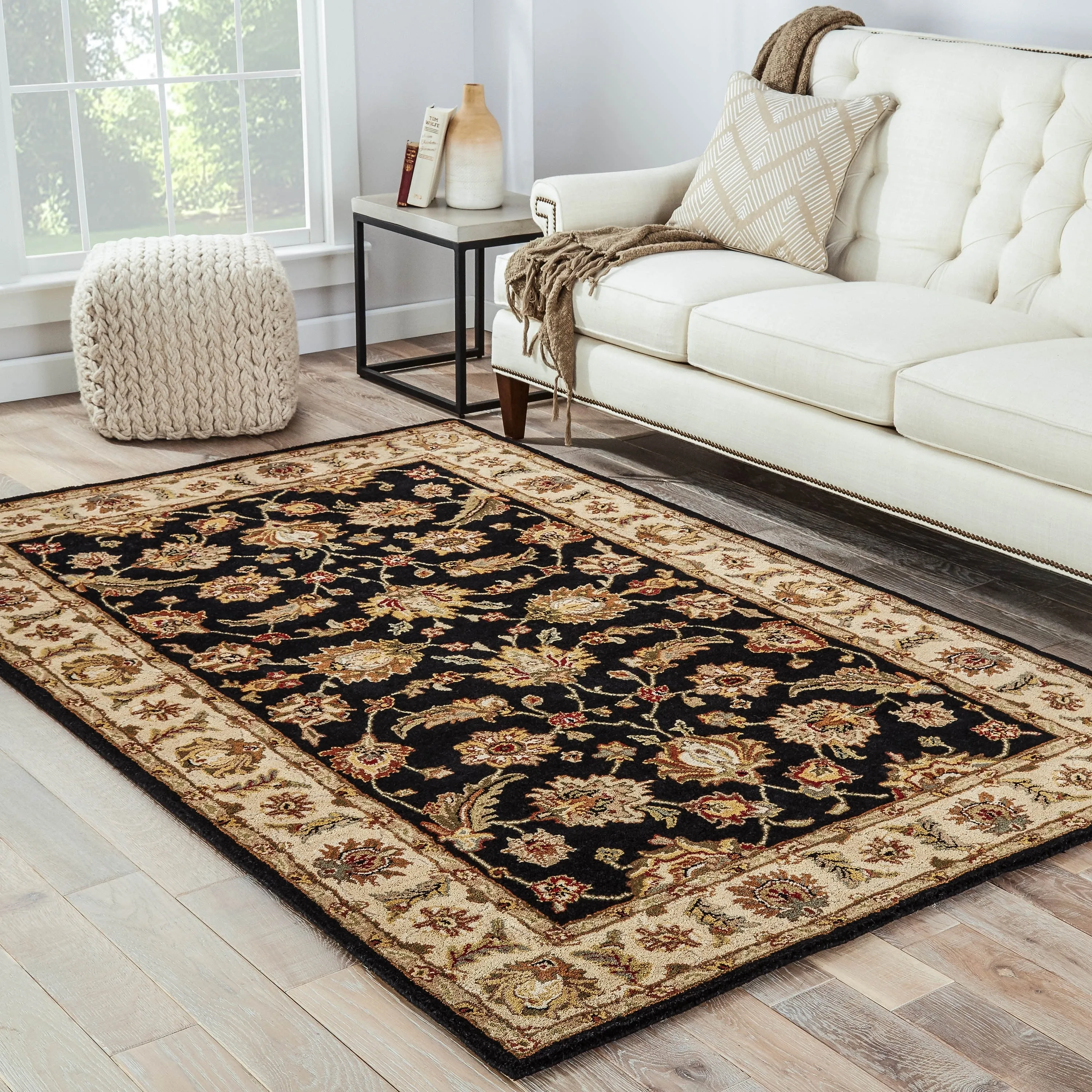 Skylar Handmade Floral Area Rug