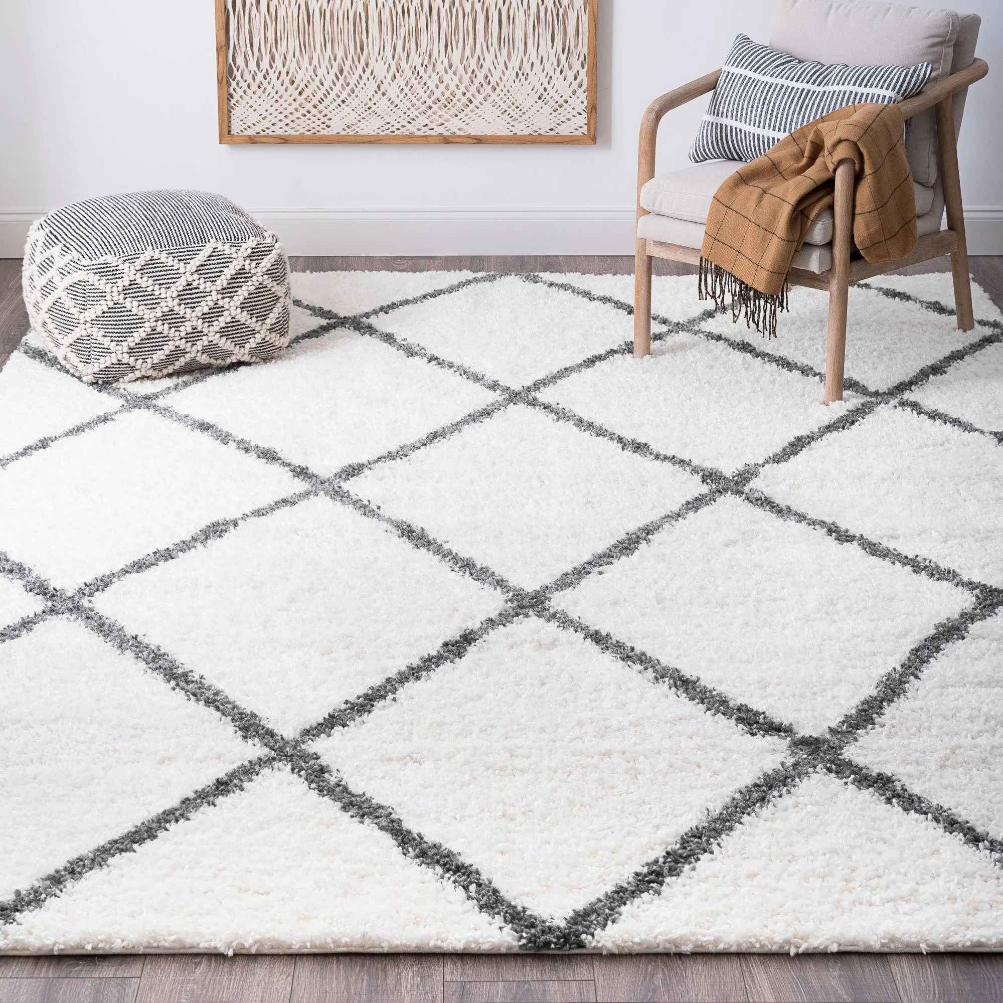 Sohni Shag Farmhouse Diamond Indoor Area Rug