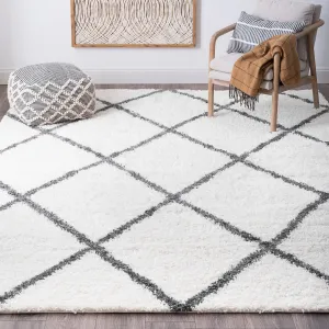 Sohni Shag Farmhouse Diamond Indoor Area Rug