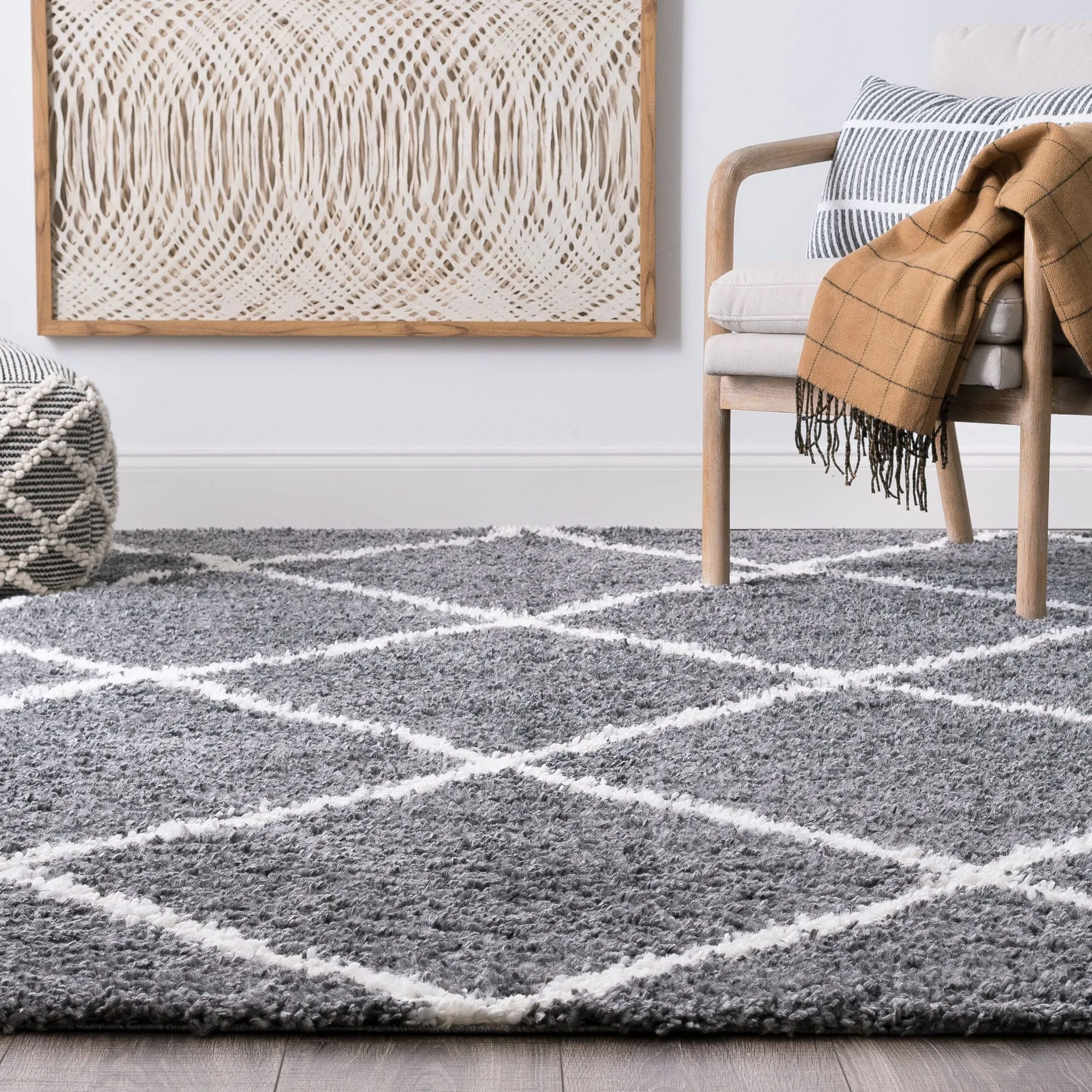 Sohni Shag Farmhouse Diamond Indoor Area Rug
