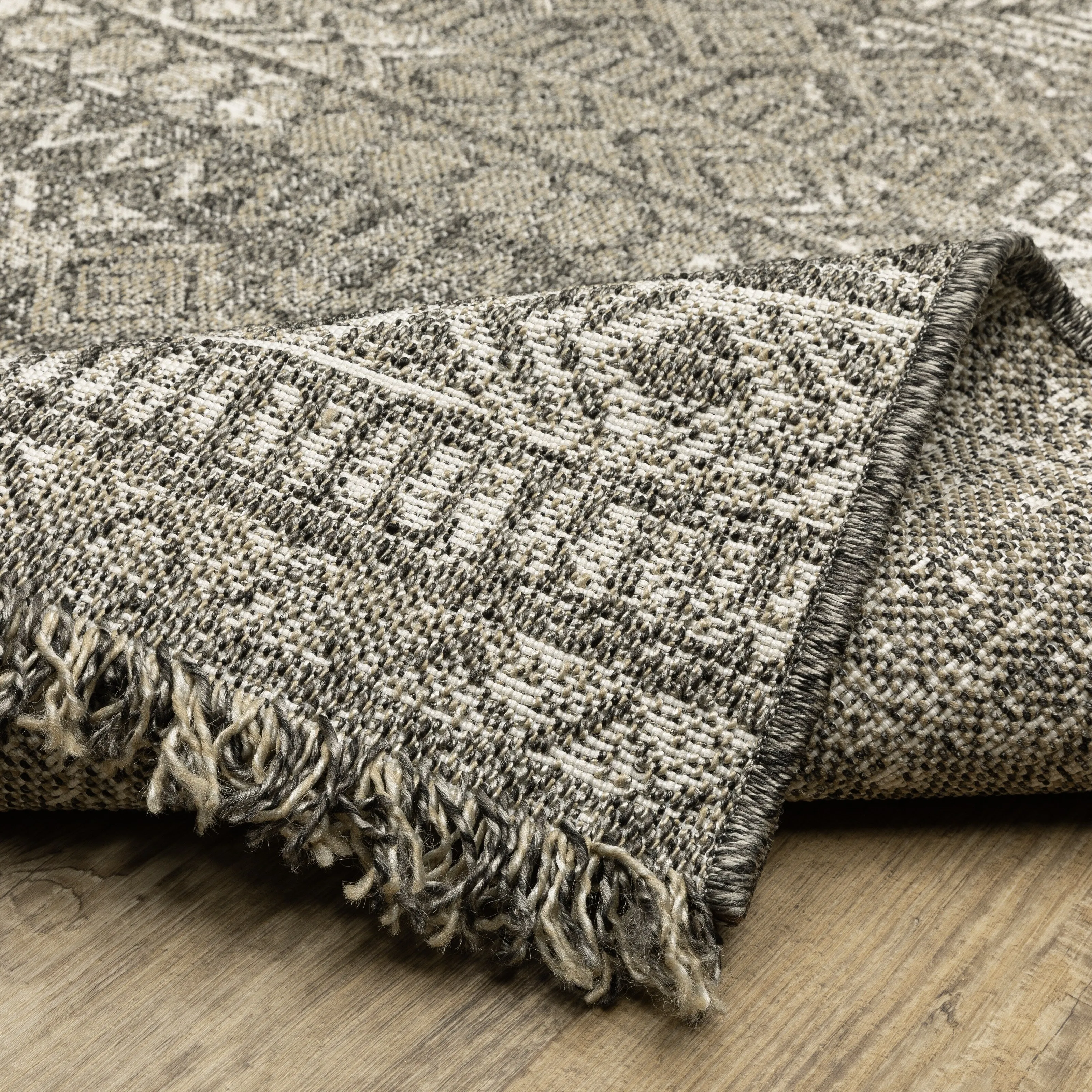 Style Haven Grayton Tribal Inspired Beige/ Black Indoor-Outdoor Fringe Edge Rug