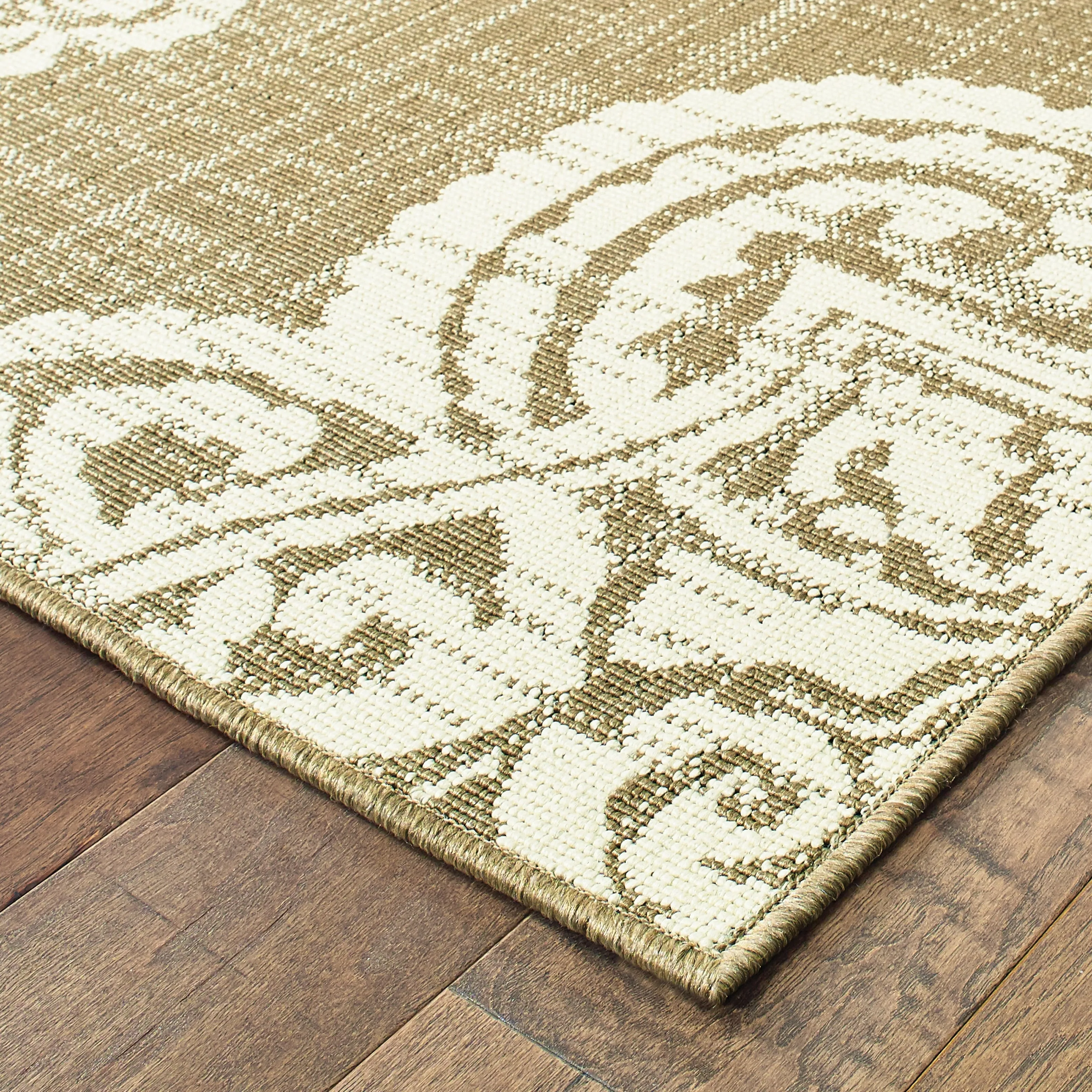 Style Haven Marianna Center Medallion Loop Pile Indoor Outdoor Rug