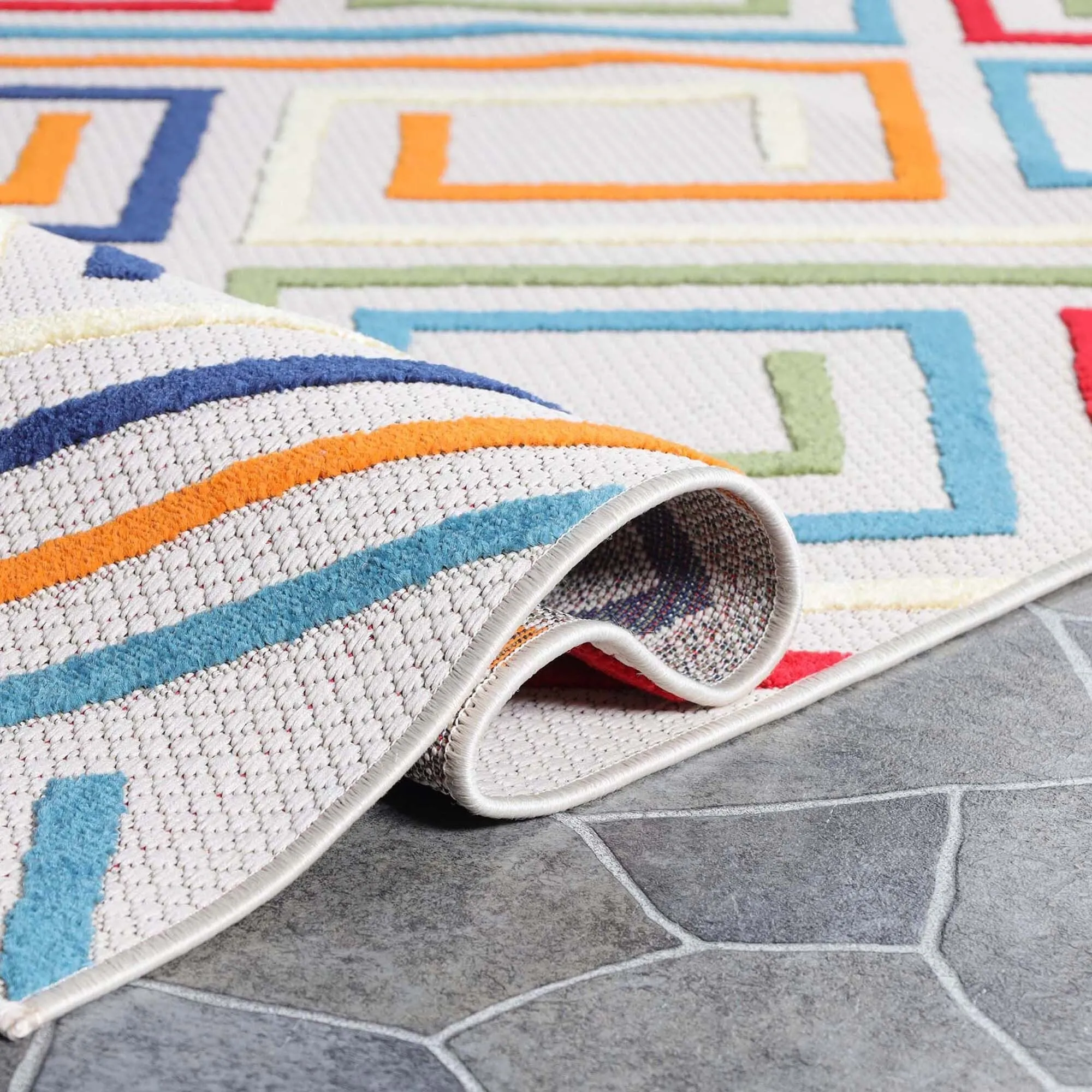 Superior Ares Modern Geometric Diamond Indoor Outdoor Area Rug