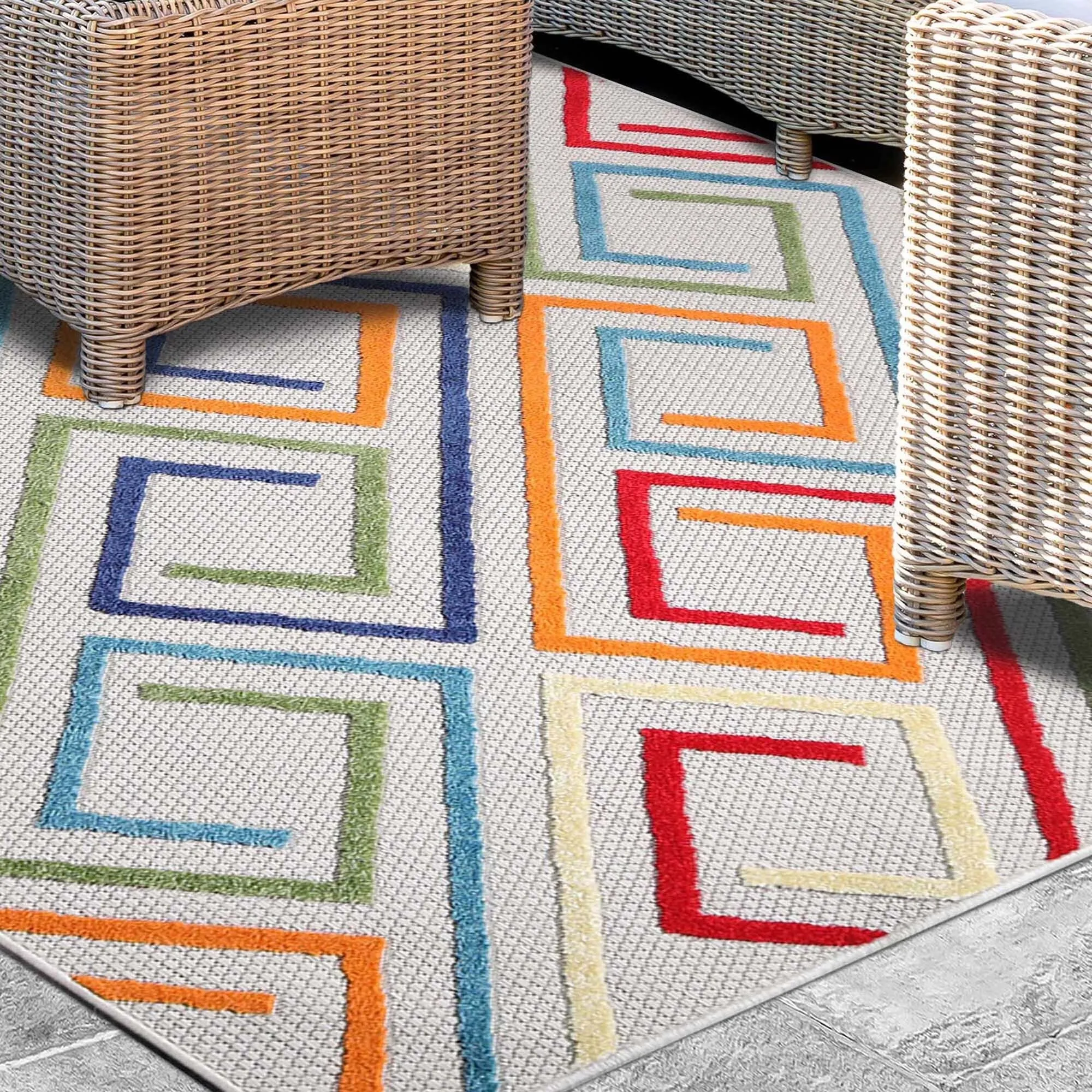 Superior Ares Modern Geometric Diamond Indoor Outdoor Area Rug