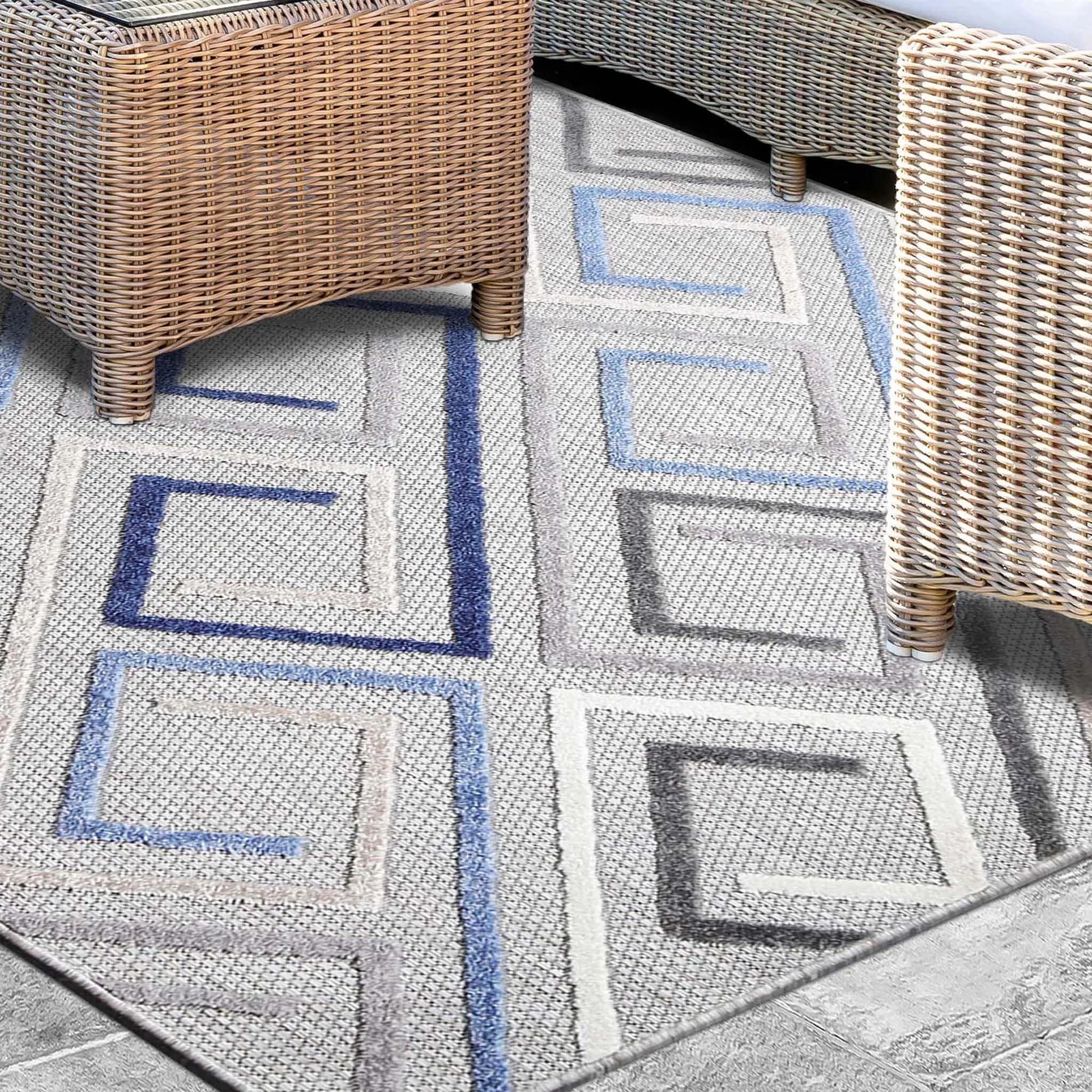 Superior Ares Modern Geometric Diamond Indoor Outdoor Area Rug