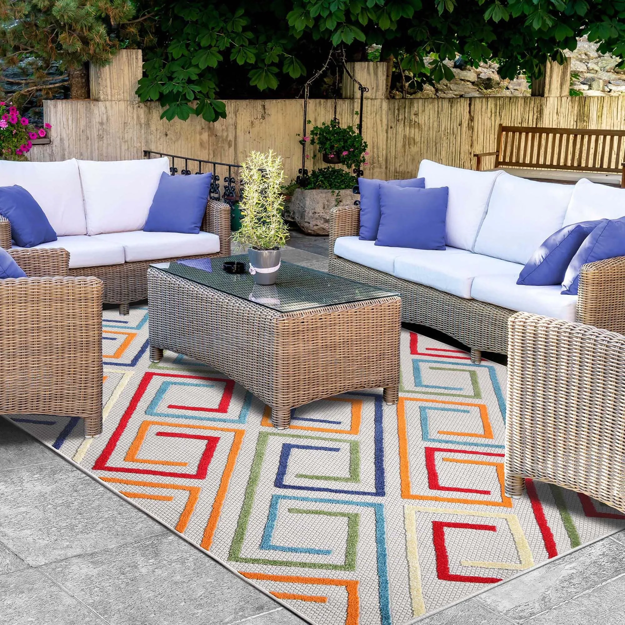 Superior Ares Modern Geometric Diamond Indoor Outdoor Area Rug