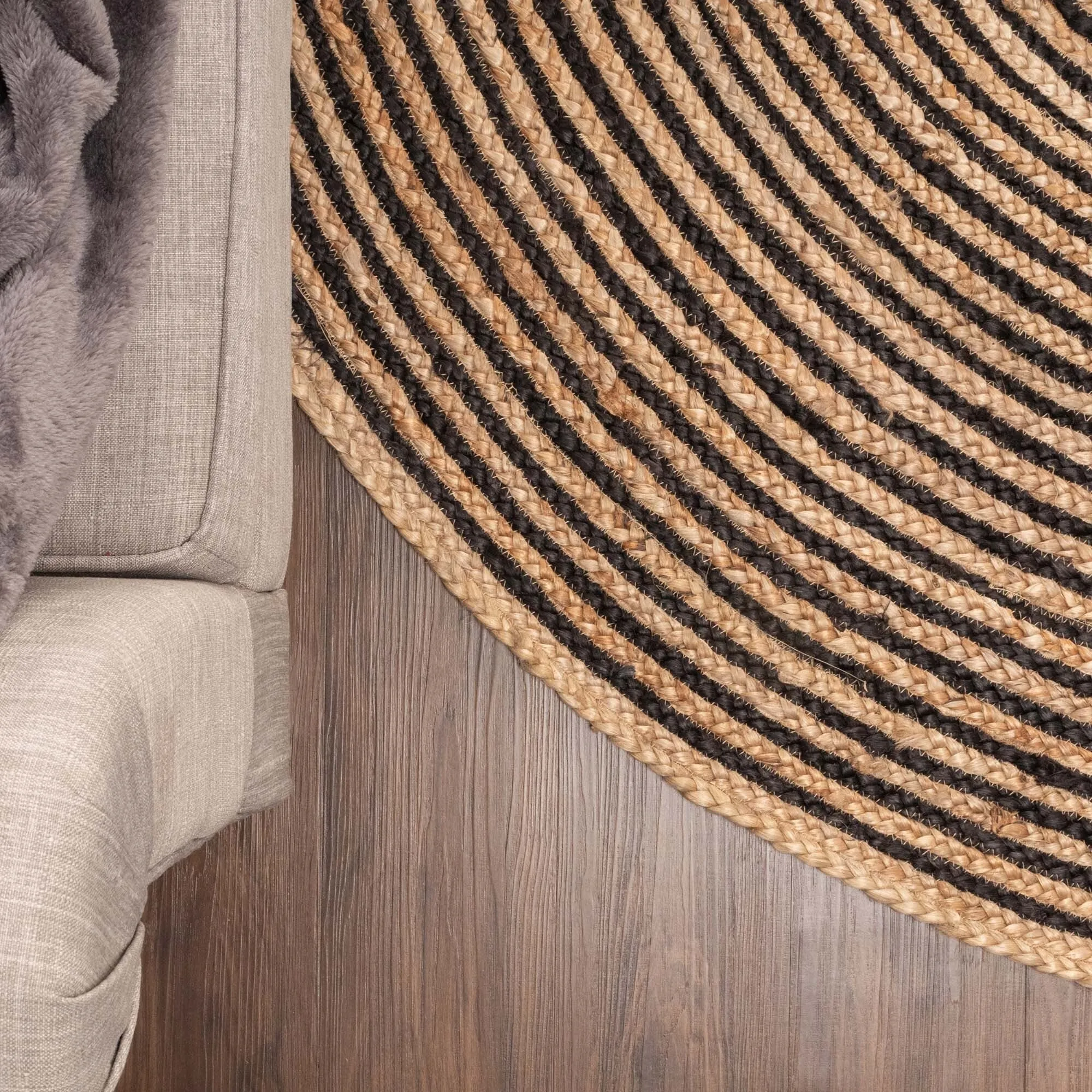 Superior Braided Jute Reversible Indoor Outdoor Area Rug