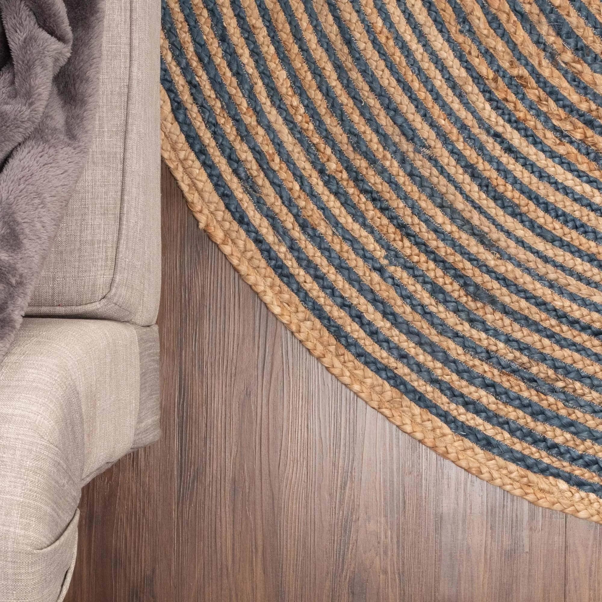 Superior Braided Jute Reversible Indoor Outdoor Area Rug