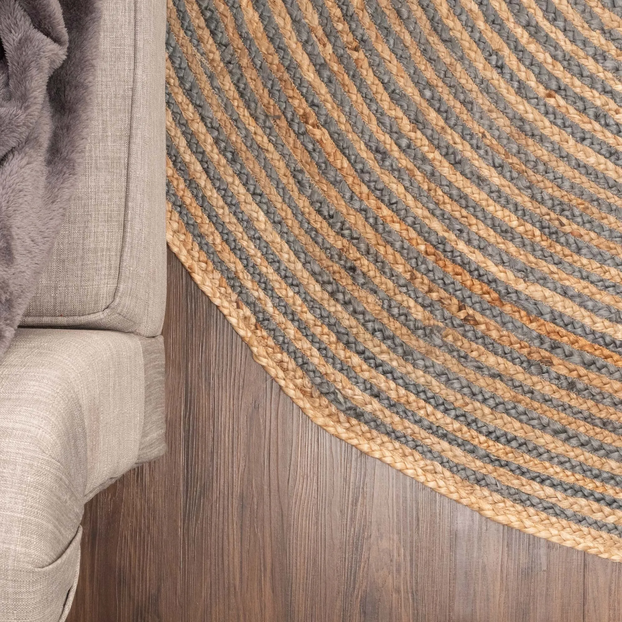 Superior Braided Jute Reversible Indoor Outdoor Area Rug