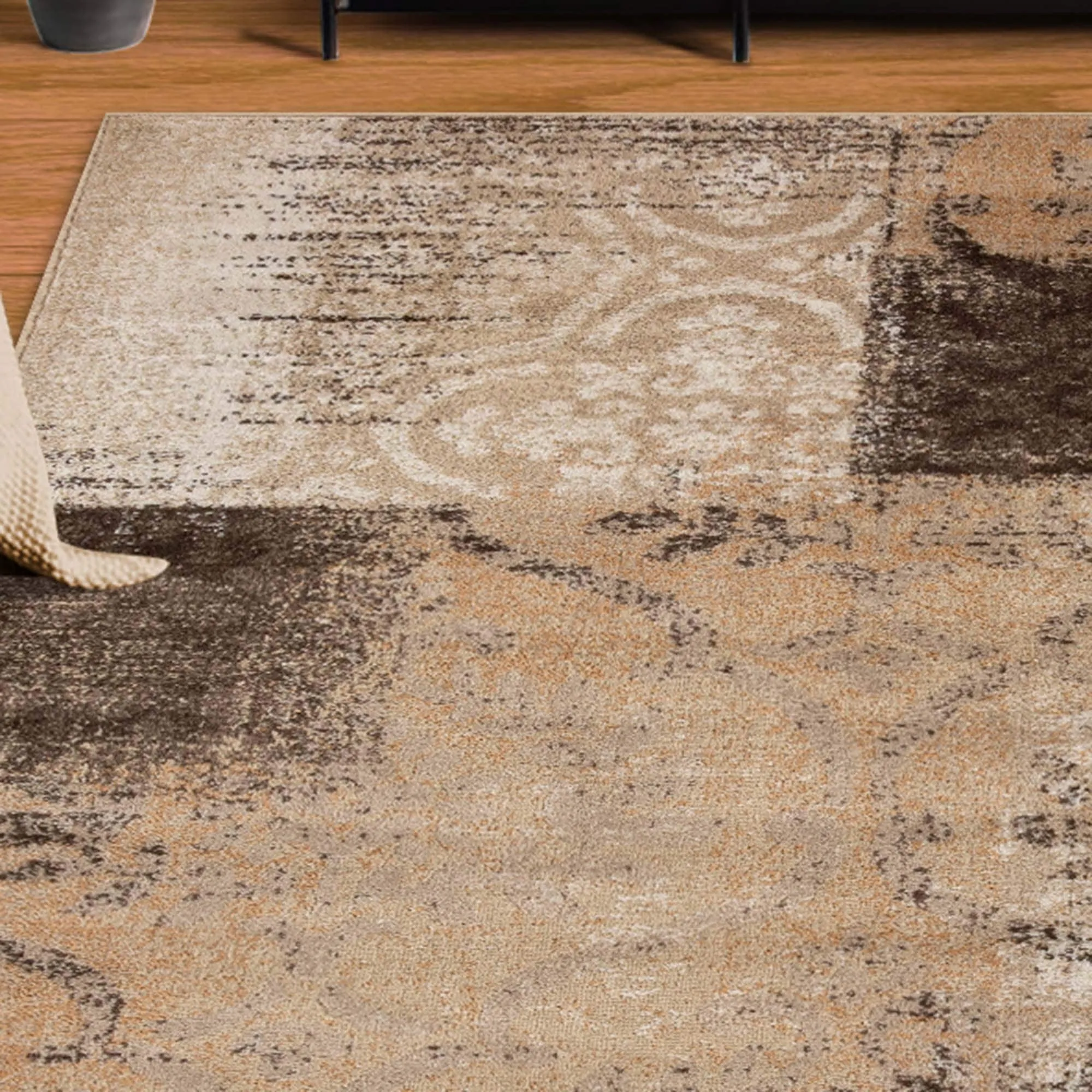 Superior Bristol Distressed Abstract Damask Indoor Runner or Area Rug