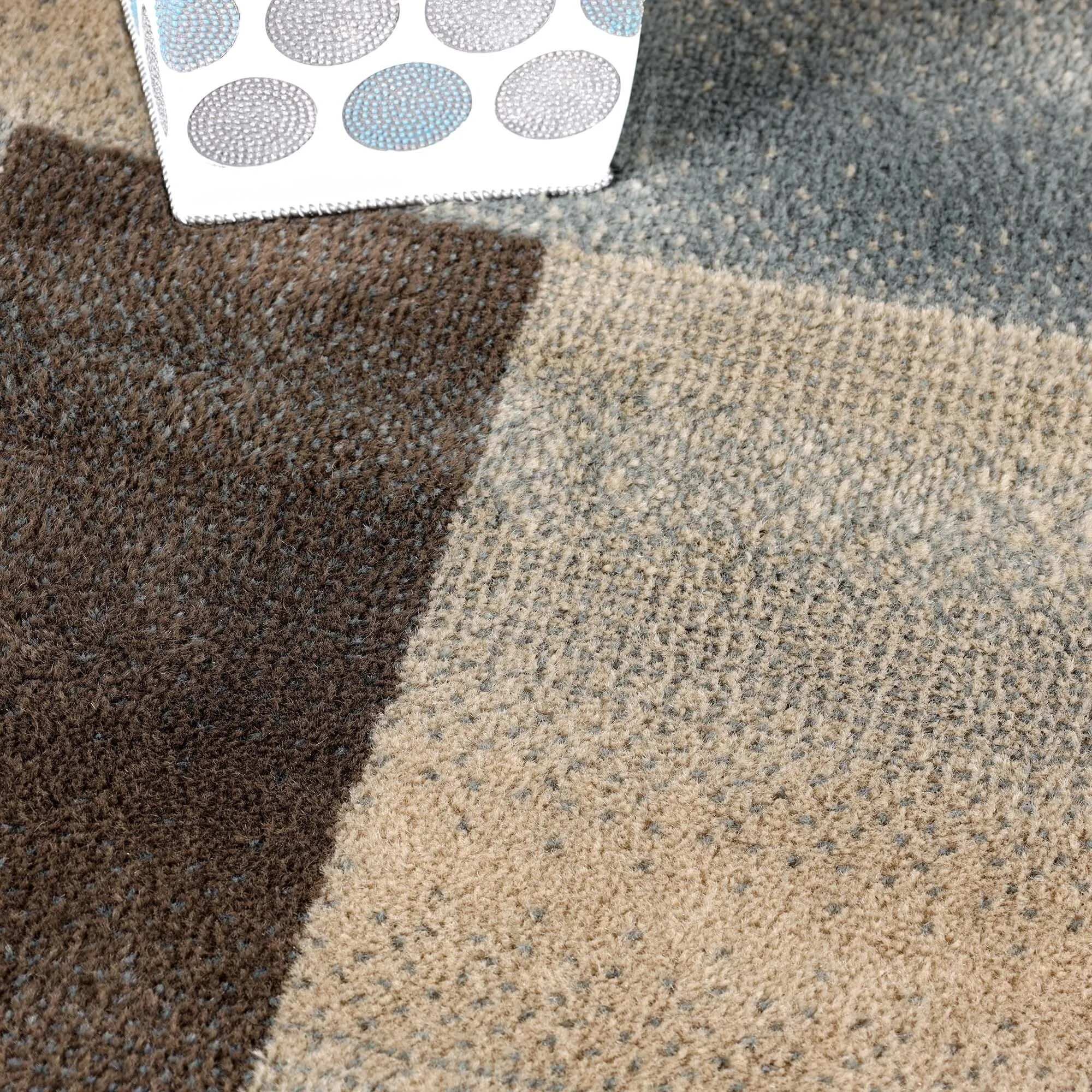 Superior Clifton Geometric Modern Indoor Area Rug