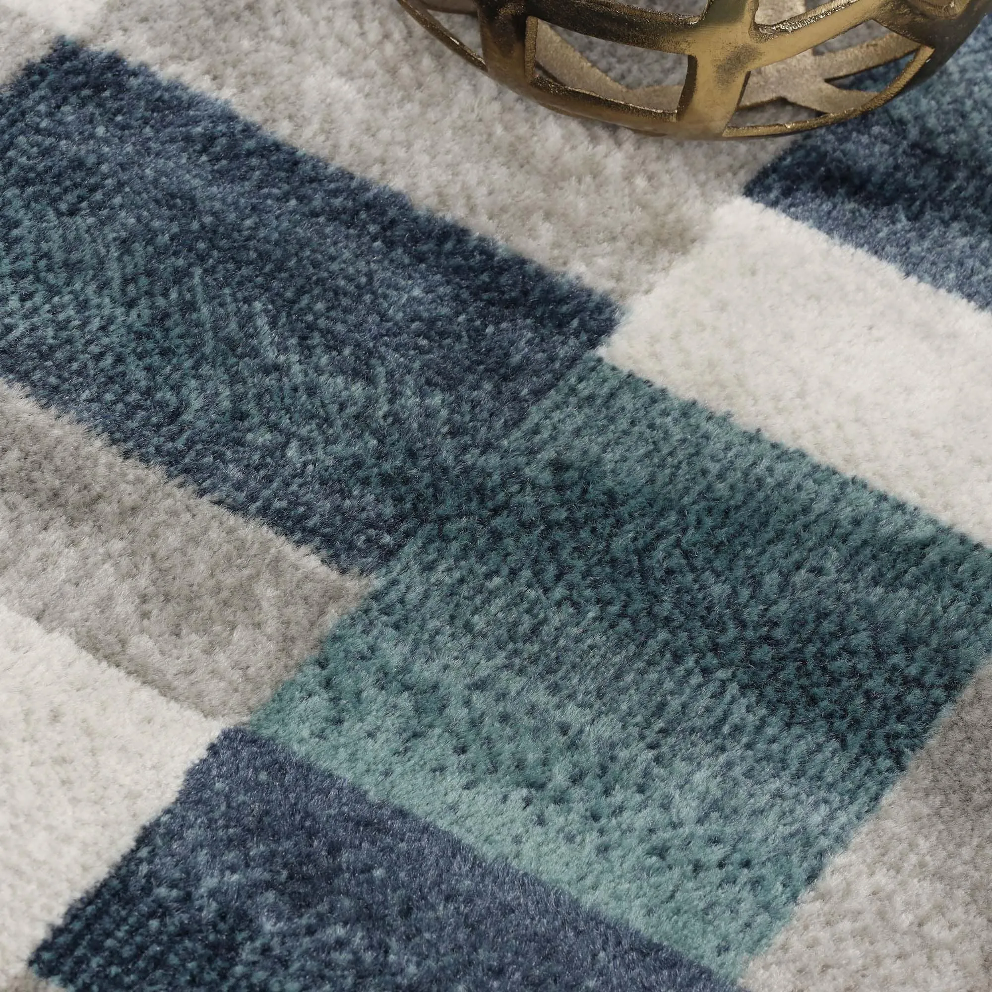 Superior Clifton Geometric Modern Indoor Area Rug