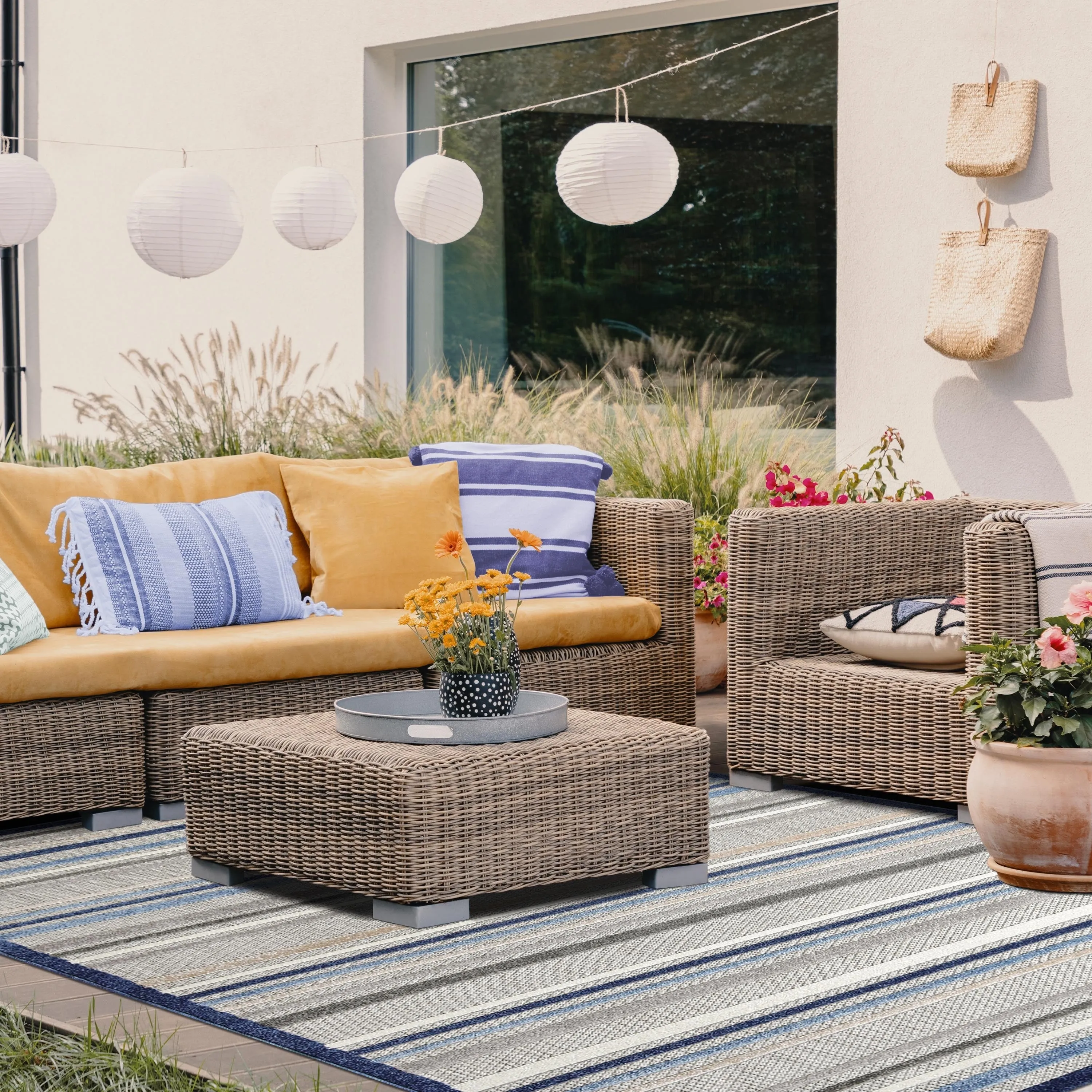 Superior Coastal Stripe Geometric Modern Indoor Outdoor Area Rug