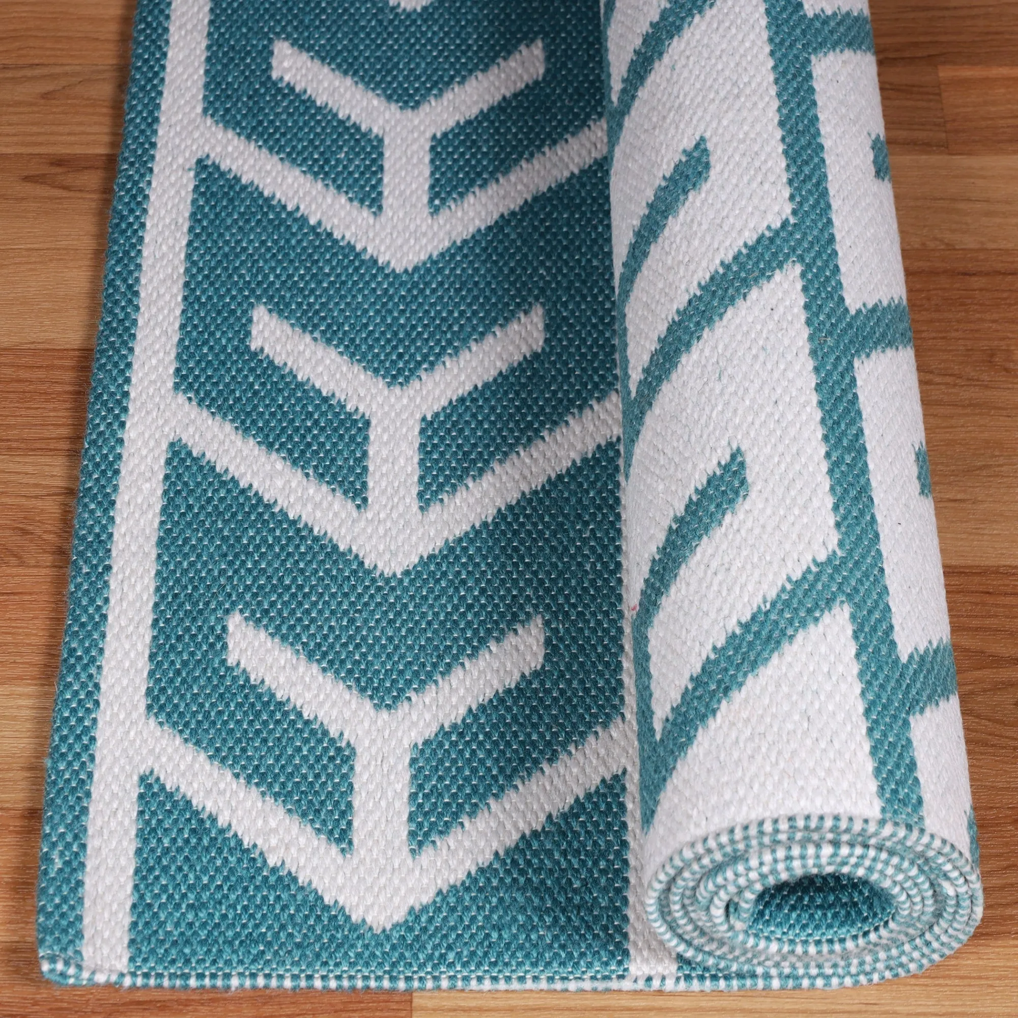 Superior Contemporary Arrow Indoor Outdoor Area Rug